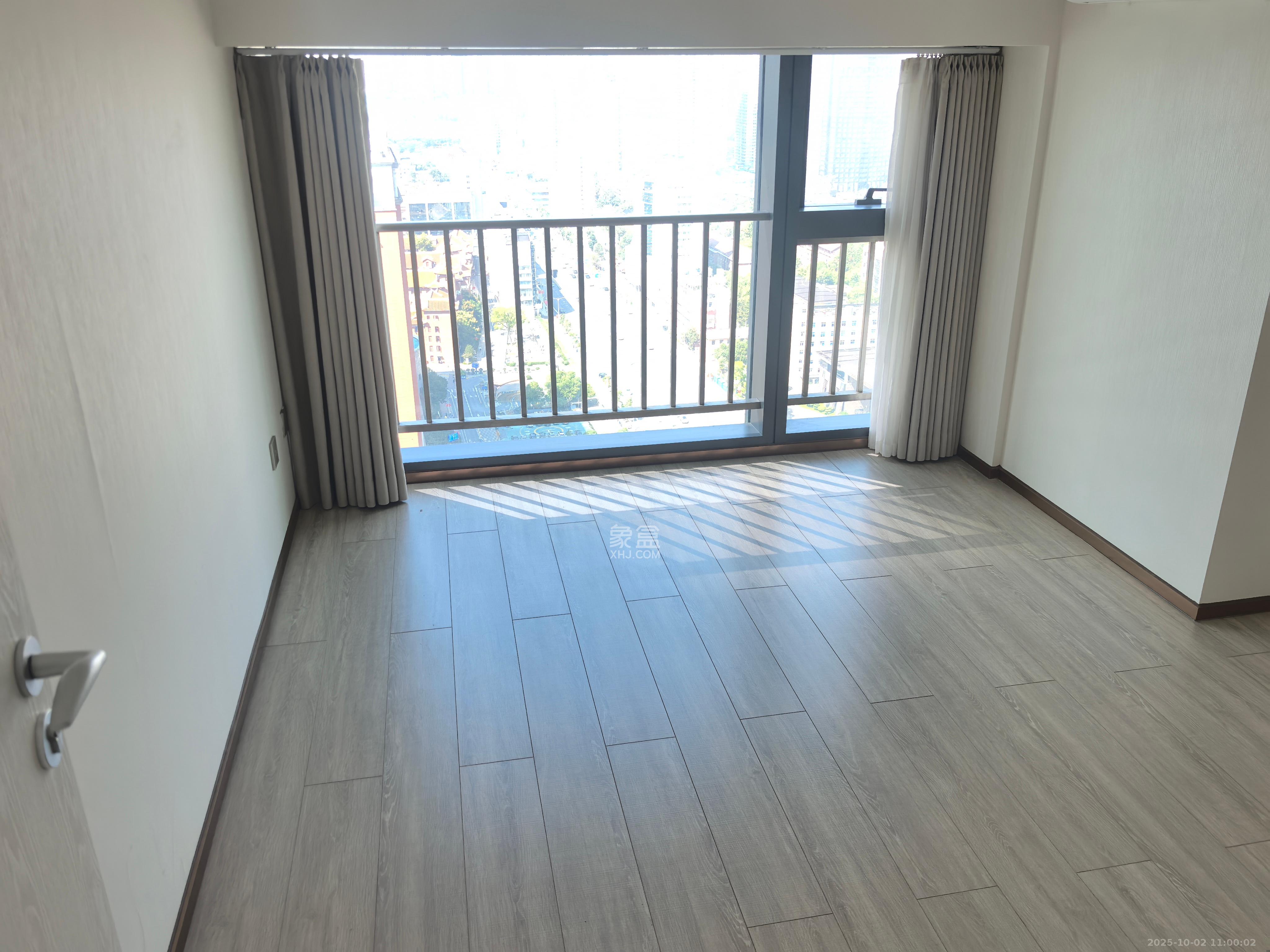 华远华时代  4室2厅2卫   4600.00元/月室内图