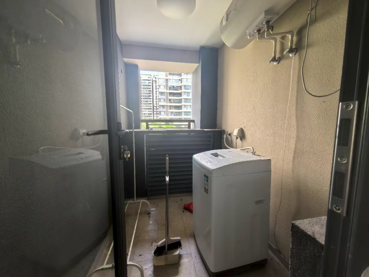 大华锦绣海岸二期 2室2厅2卫 2300.0元/月 大华锦绣海岸二期 2室2厅2卫 2300.0元/月室内图