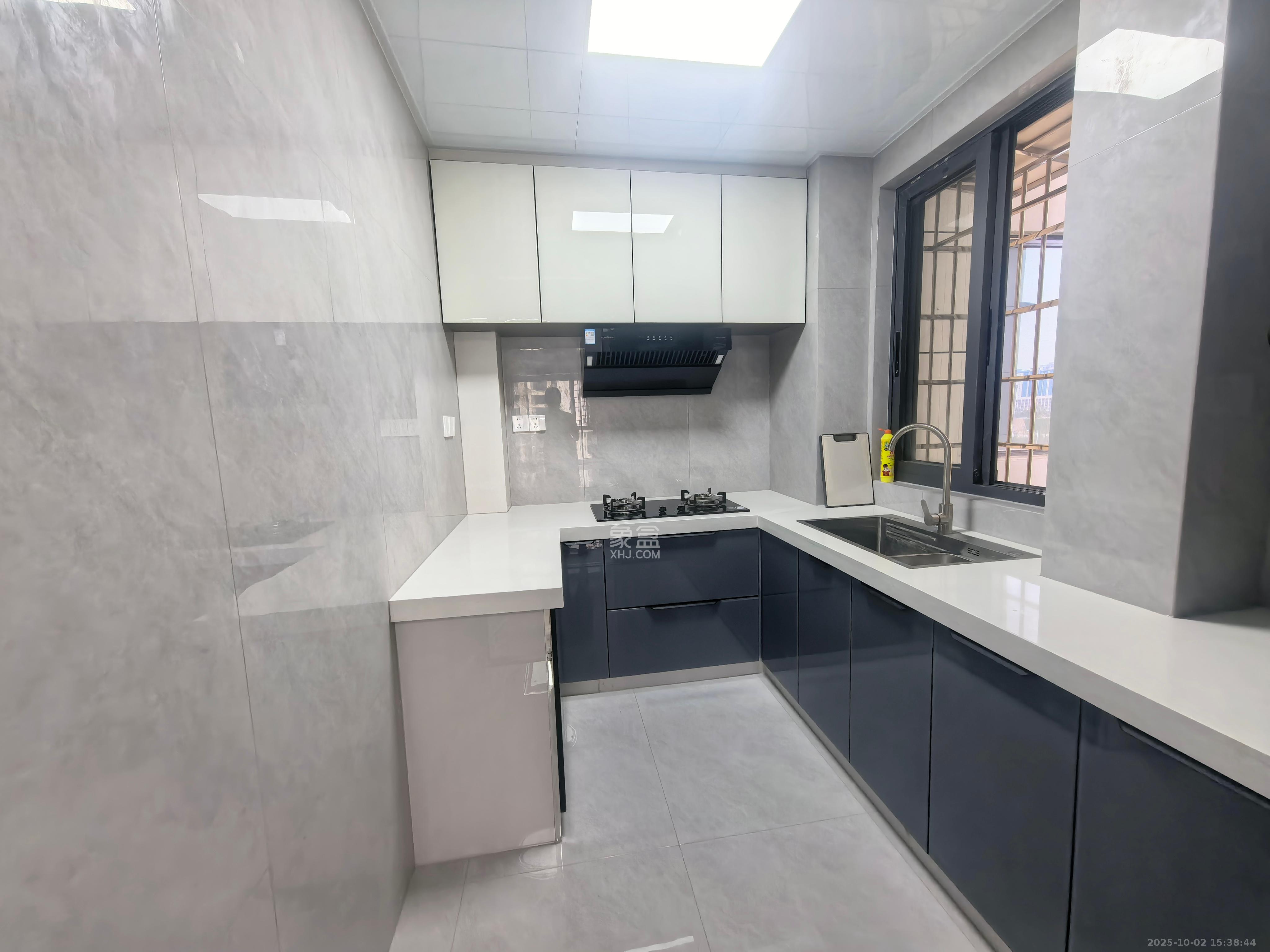 和景家园二期  2室2厅1卫    2100.0元/月室内图