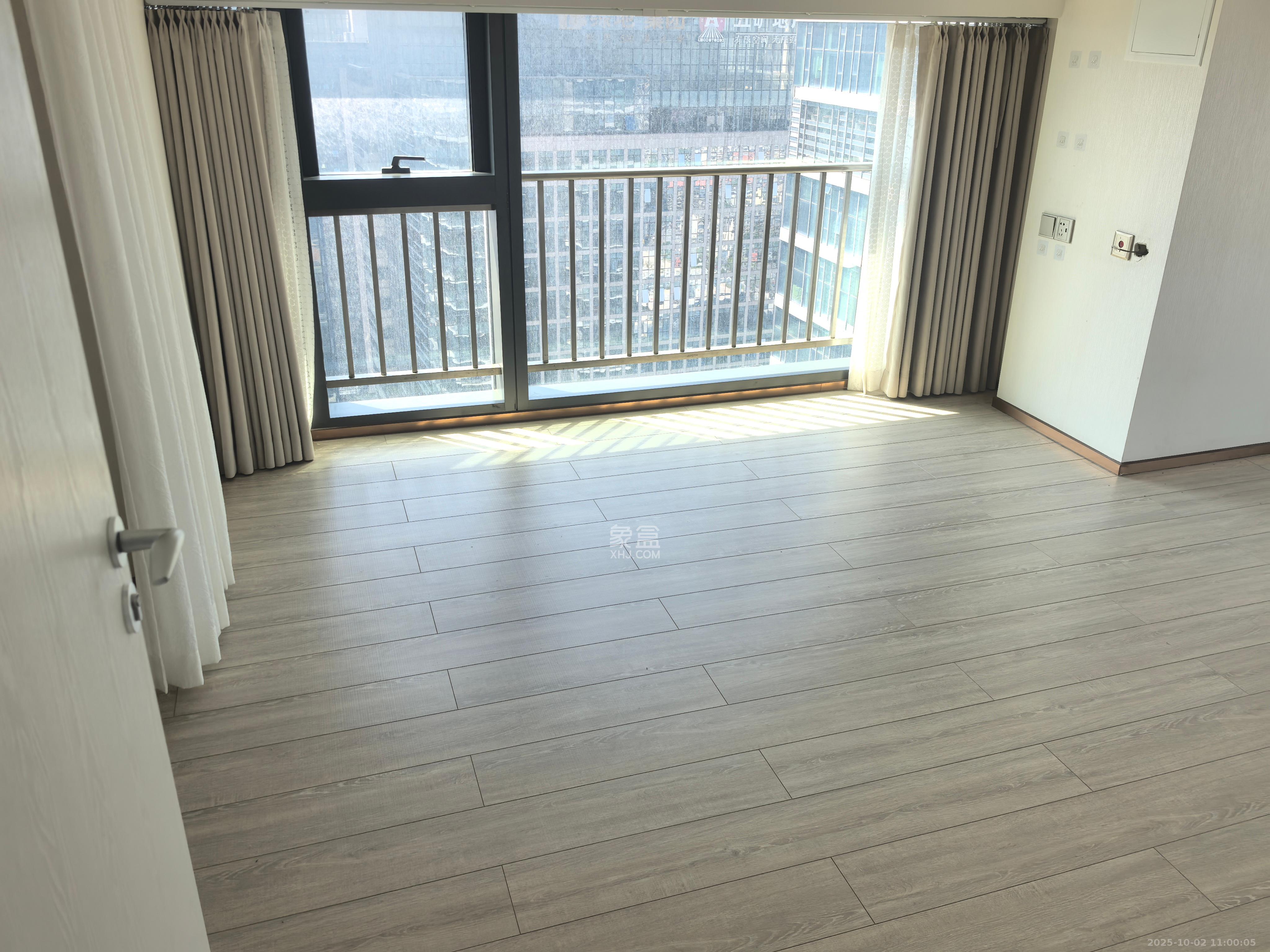 华远华时代  4室2厅2卫   4600.00元/月室内图