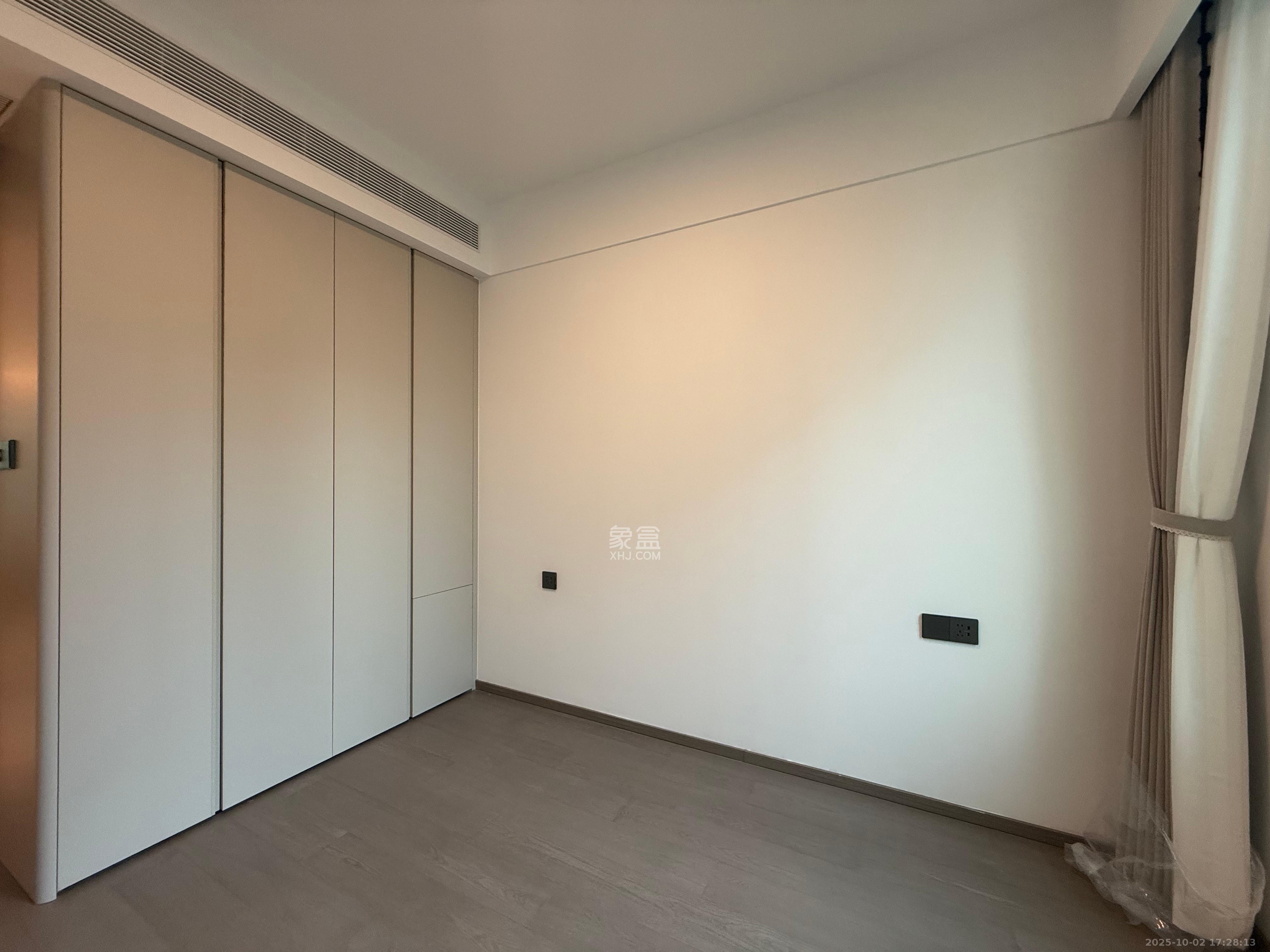 招商蛇口滨江境 4室2厅2卫 12000.0元/月 招商蛇口滨江境 4室2厅2卫 12000.0元/月室内图