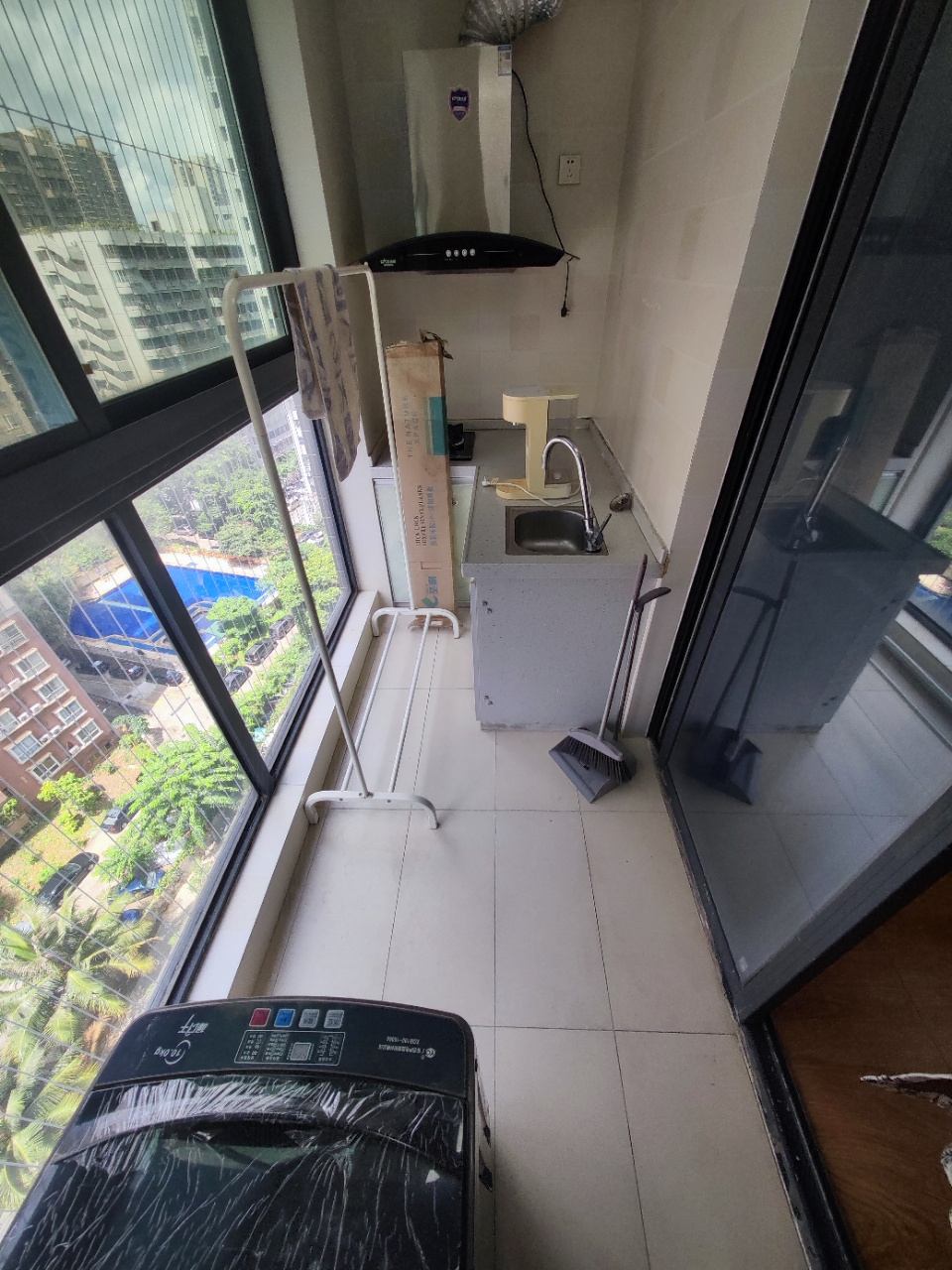 宇建国贸城 1室1厅1卫 2100.0元/月 宇建国贸城 1室1厅1卫 2100.0元/月室内图