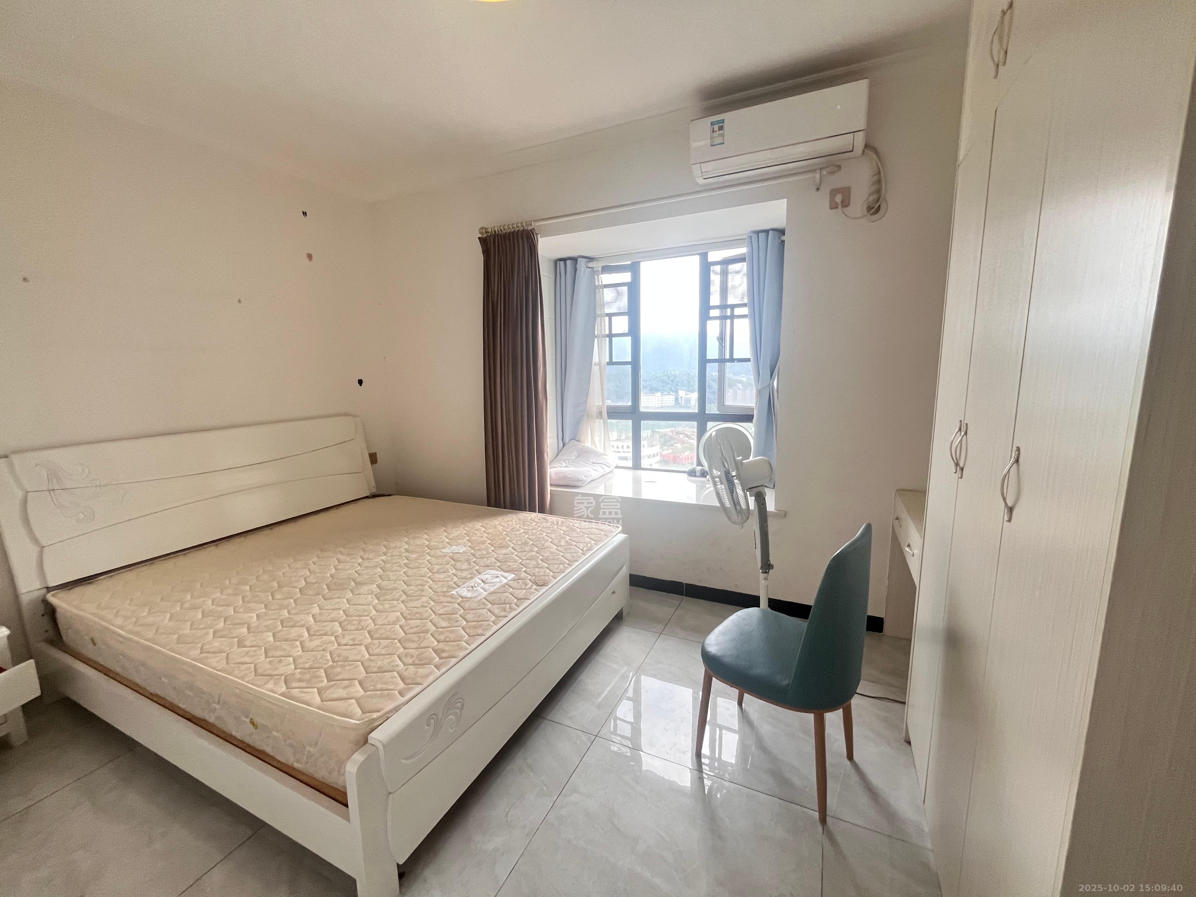 西子湖畔沃府  2室1厅1卫    2100.0元/月室内图