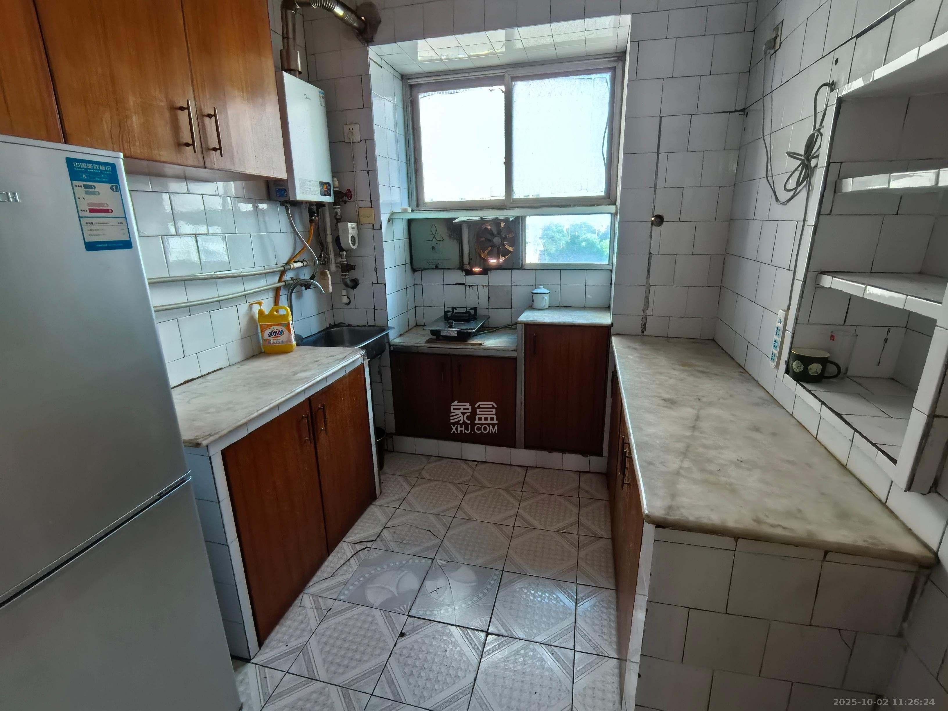 中建五局信和苑二区 2室1厅1卫 1100.0元/月 中建五局信和苑二区 2室1厅1卫 1100.0元/月室内图