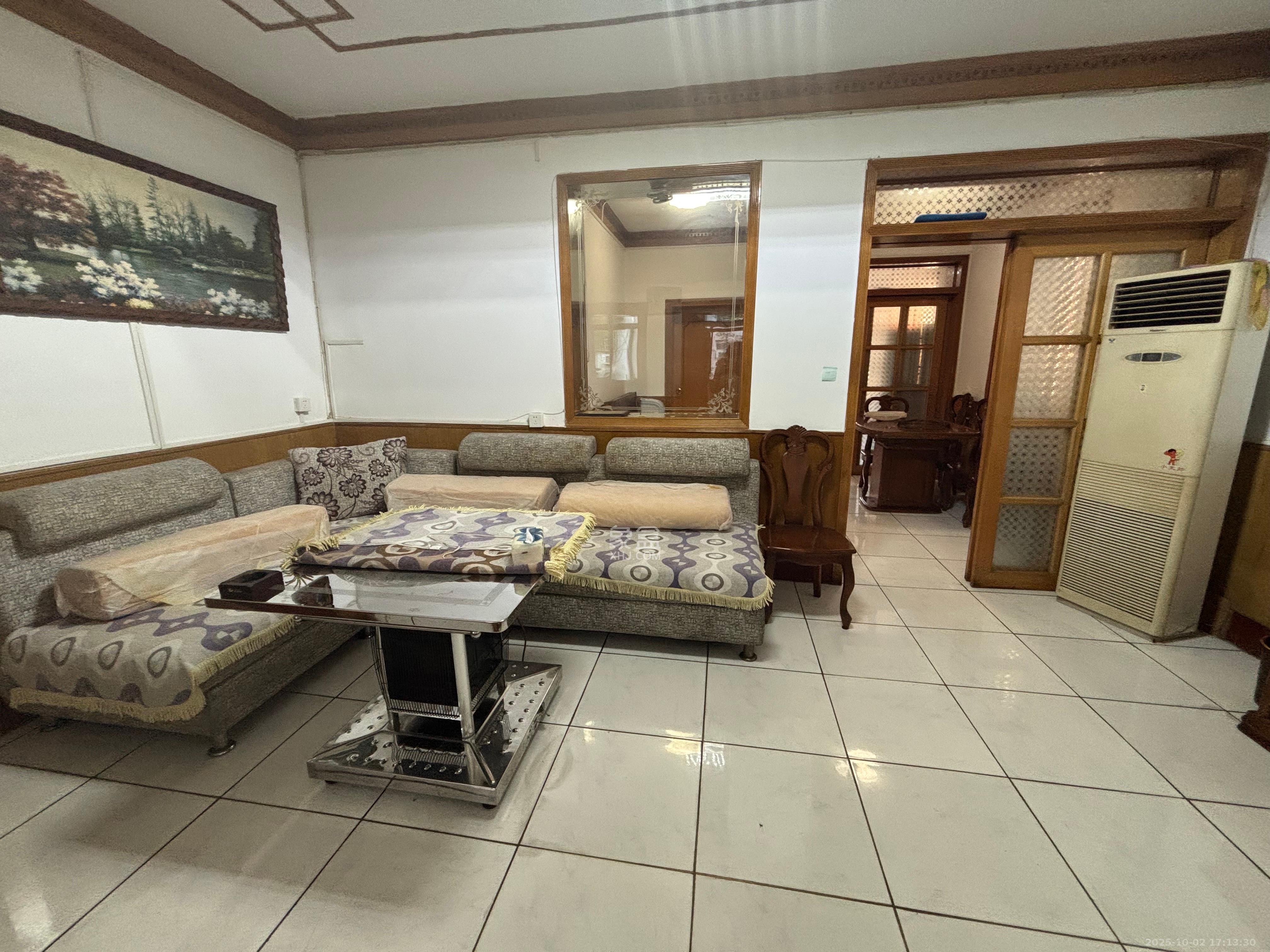 涂家冲社区（涂新小区、农商银行宿舍）  2室2厅1卫    2100.0元/月室内图