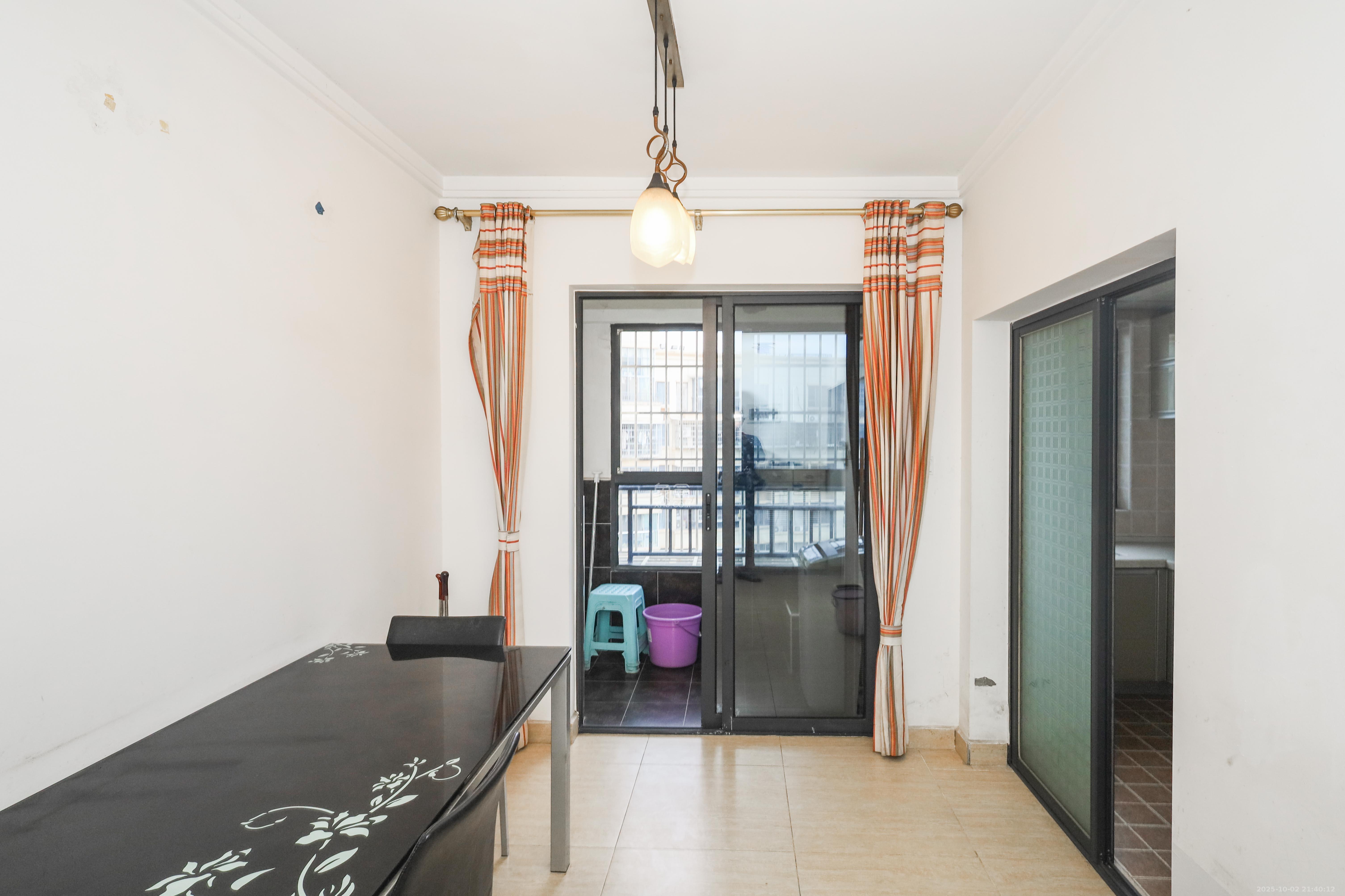 保利麓谷林语A区  3室2厅1卫    79.0万其他