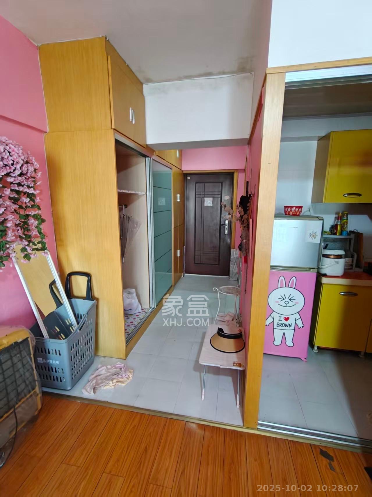 中盛小家碧寓  1室1厅1卫    1200.0元/月室内图