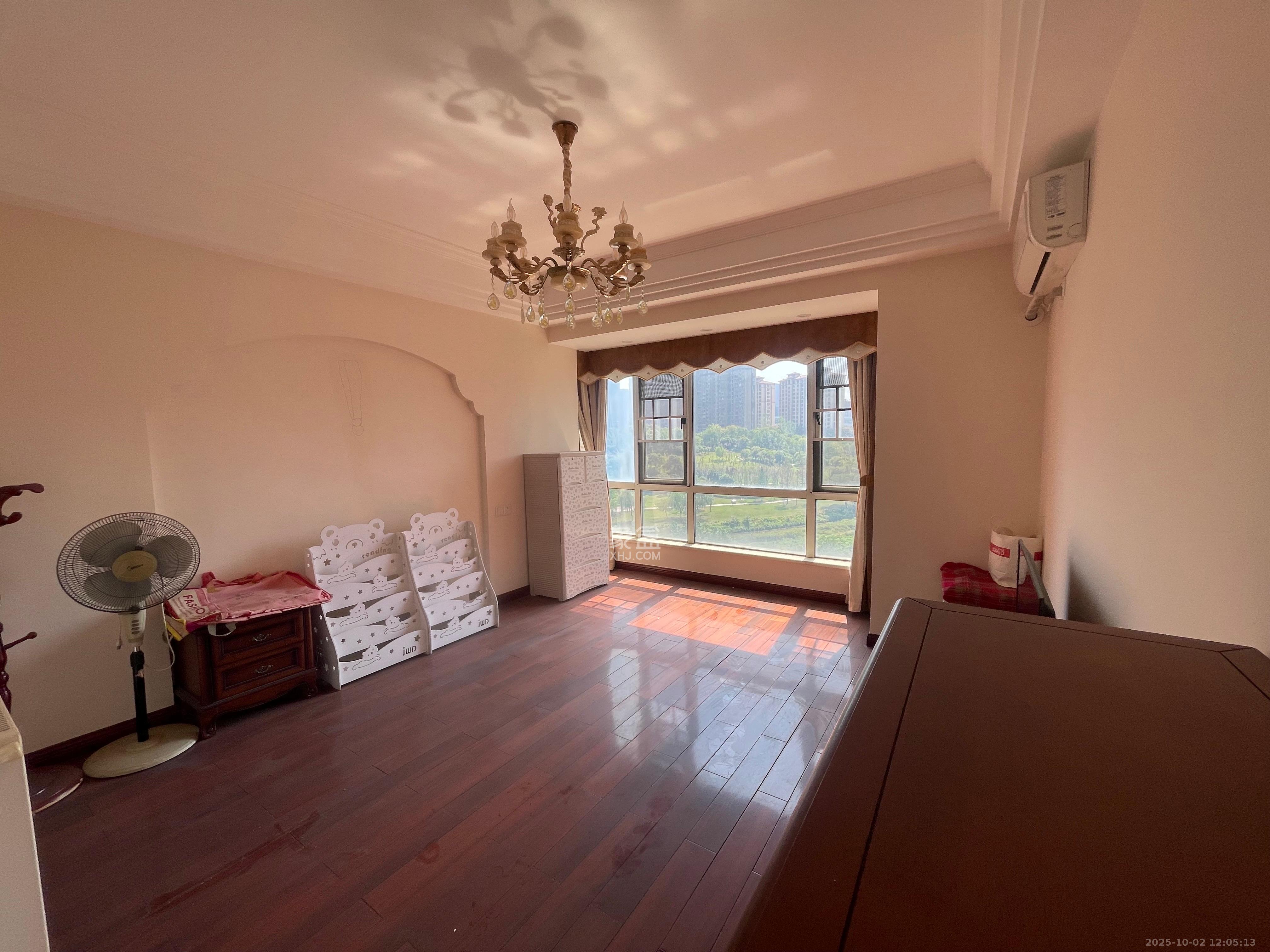 五矿万境水岸二期(五矿万境水岸和苑) 5室2厅1卫 7800.0元/月 五矿万境水岸二期(五矿万境水岸和苑) 5室2厅1卫 7800.0元/月室内图