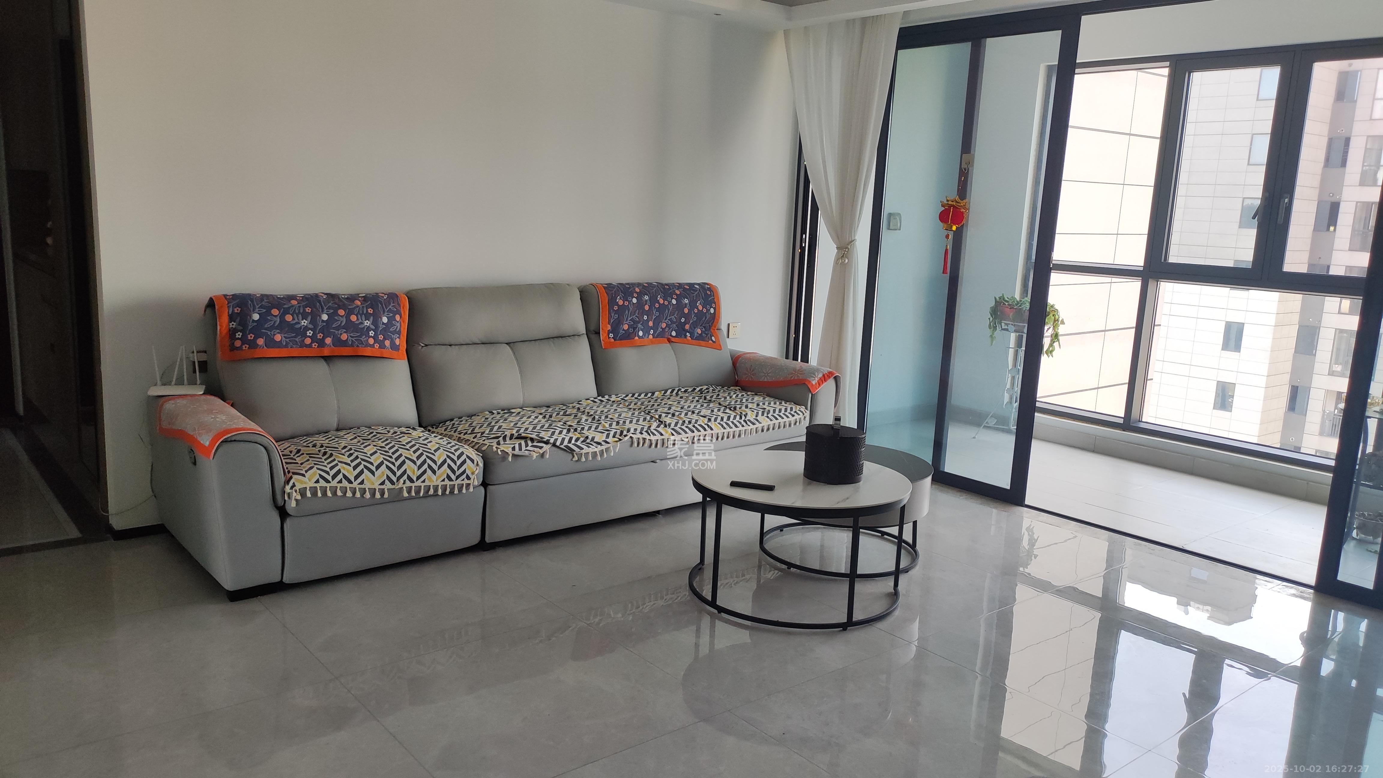 长房云尚公馆  4室2厅2卫    3000.0元/月 长房云尚公馆  4室2厅2卫    3000.0元/月