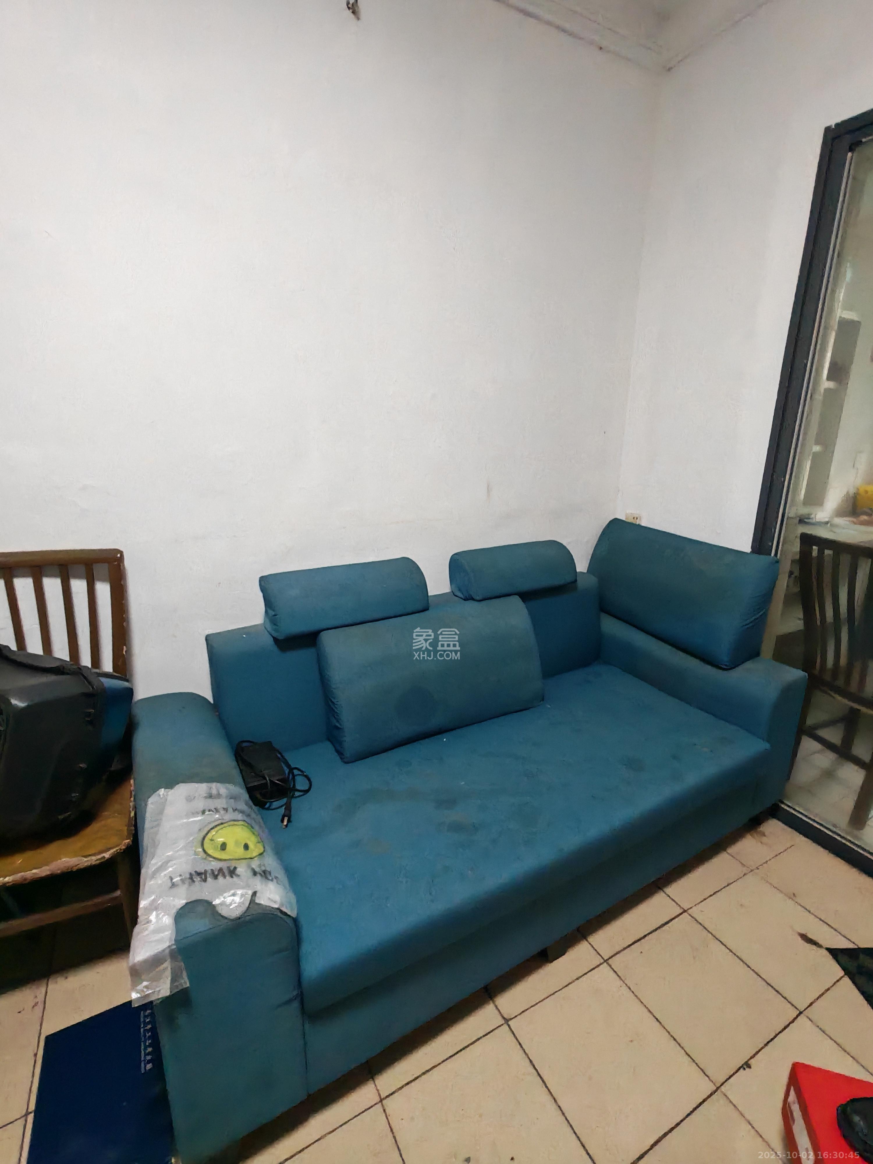 牛婆塘社区 2室1厅1卫 1500.0元/月 牛婆塘社区 2室1厅1卫 1500.0元/月室内图