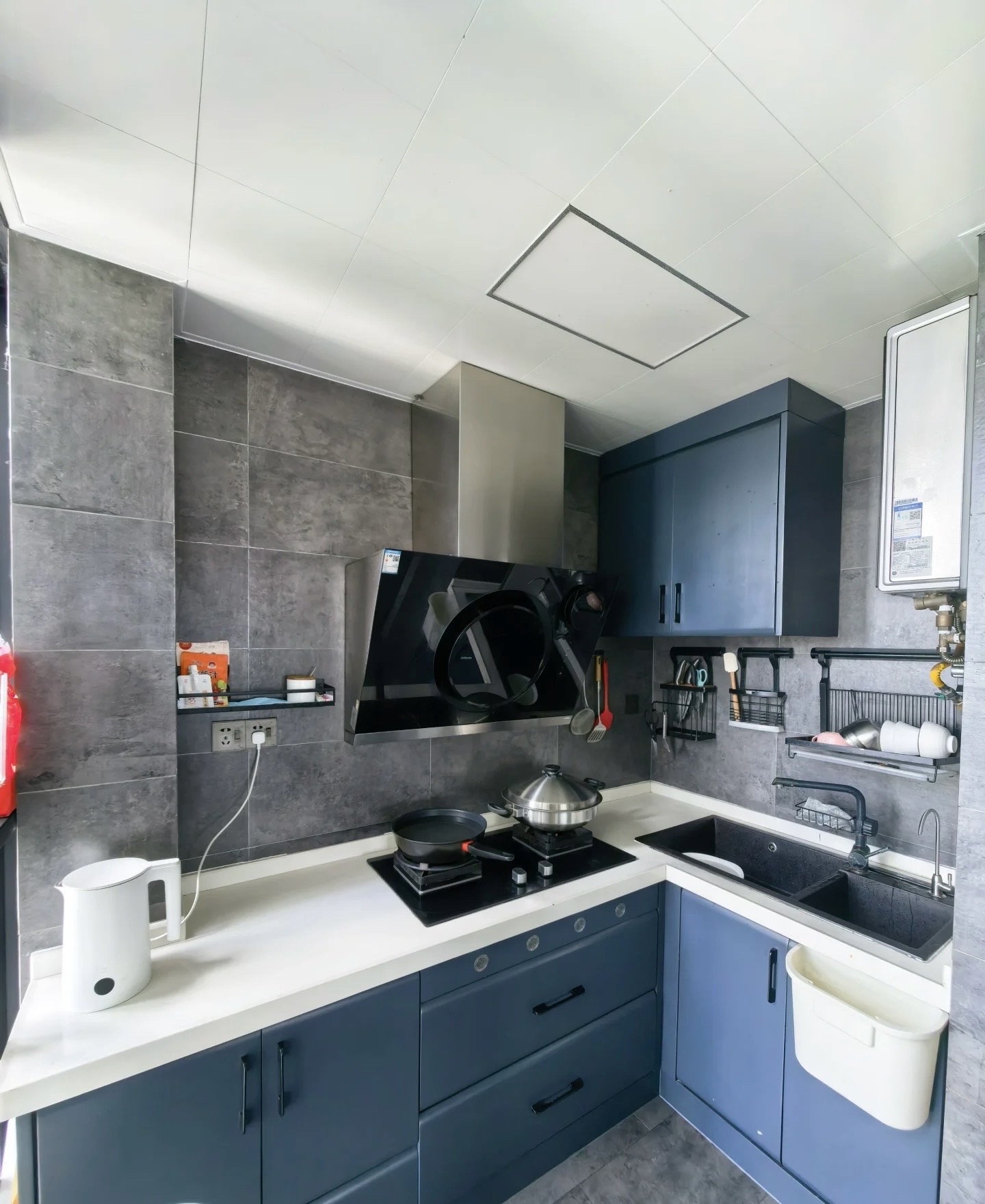 蓝城一号 4室2厅2卫 6000.0元/月 蓝城一号 4室2厅2卫 6000.0元/月室内图