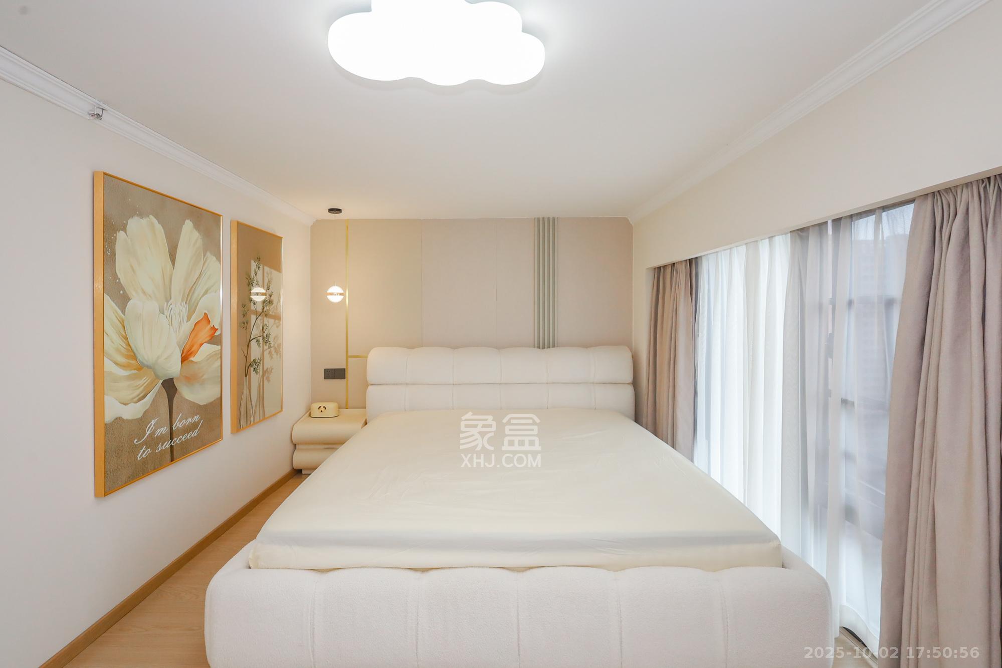 卓越中寰 2室2厅1卫 88.0万 卓越中寰 2室2厅1卫 88.0万卧室