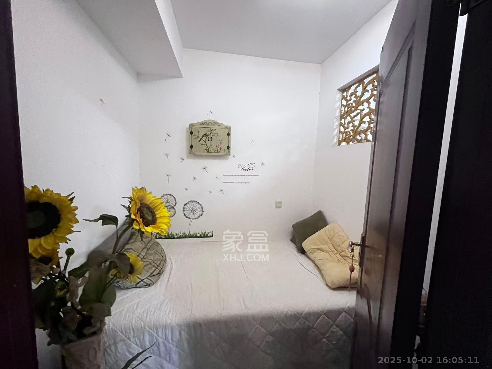 万国城（当代满庭春MOMA）二期  2室2厅1卫    2300.0元/月室内图