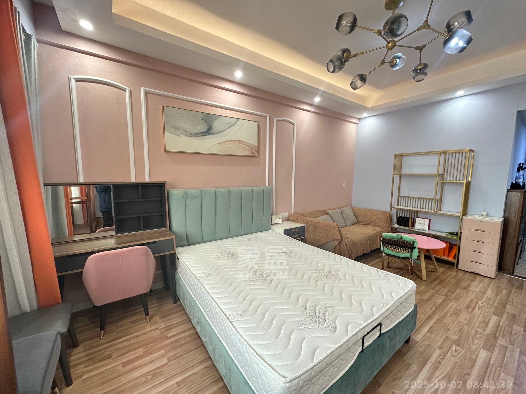 沁园春御院 1室1厅1卫 1900.0元/月 沁园春御院 1室1厅1卫 1900.0元/月室内图