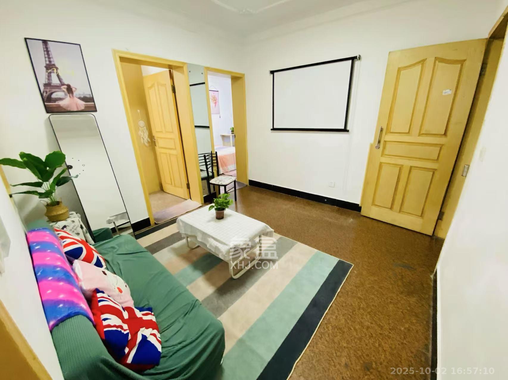 楚湘街一条巷散盘 2室1厅1卫 2000.0元/月 楚湘街一条巷散盘 2室1厅1卫 2000.0元/月室内图