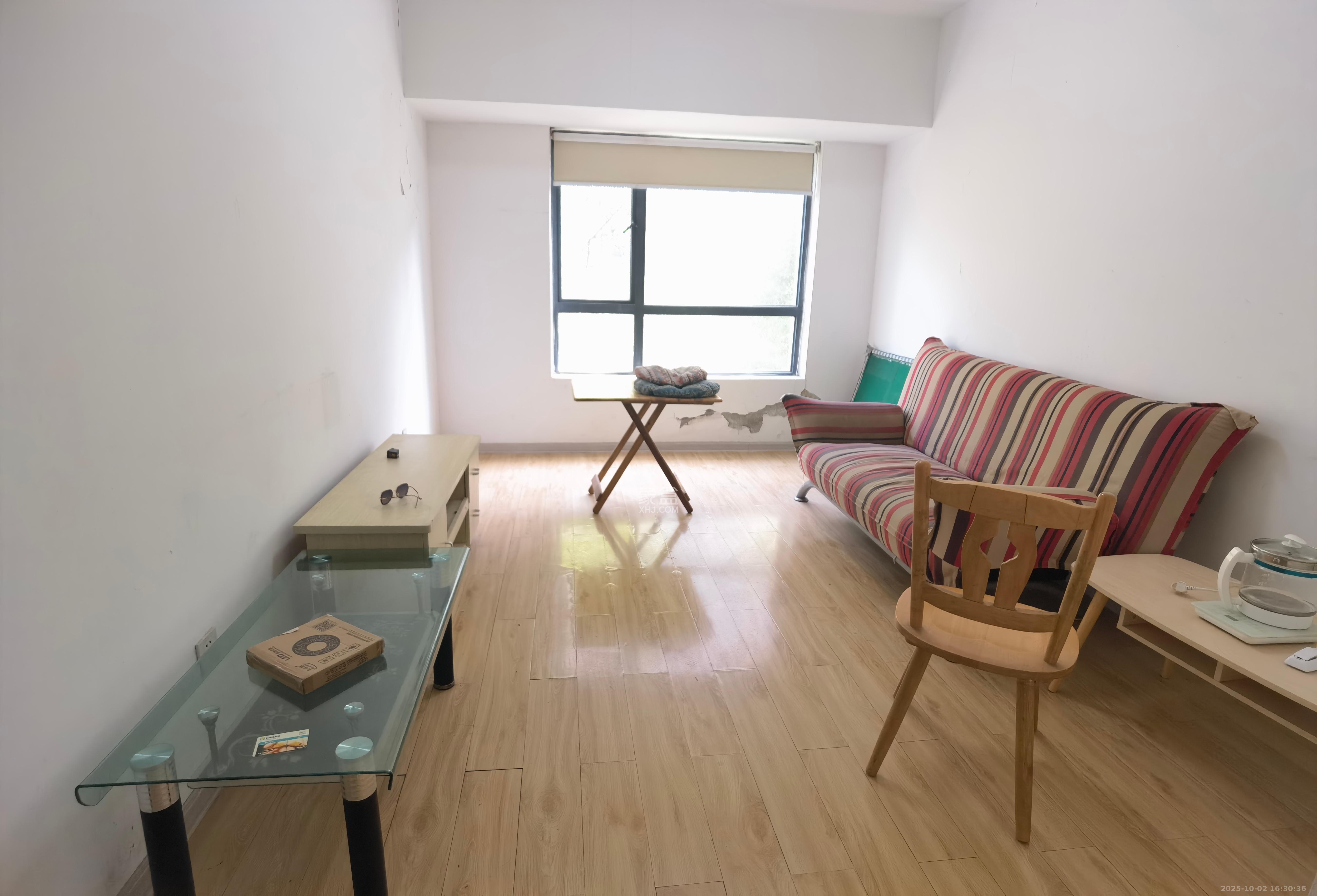 中信文化广场(中信新城二期)  1室1厅1卫    1200.0元/月 中信文化广场(中信新城二期)  1室1厅1卫    1200.0元/月