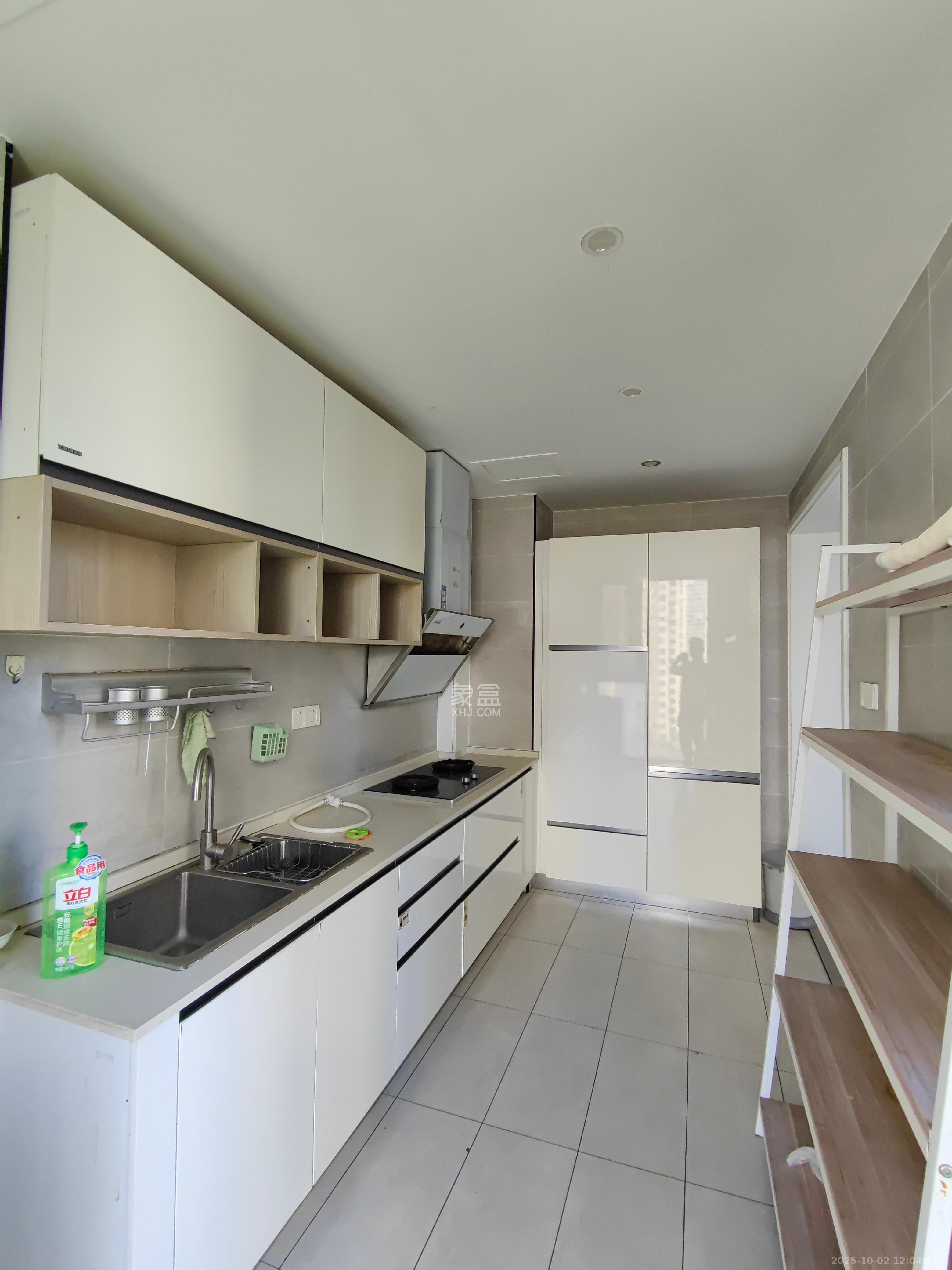 中建梅溪湖中心 4室2厅3卫 5200.0元/月 中建梅溪湖中心 4室2厅3卫 5200.0元/月室内图