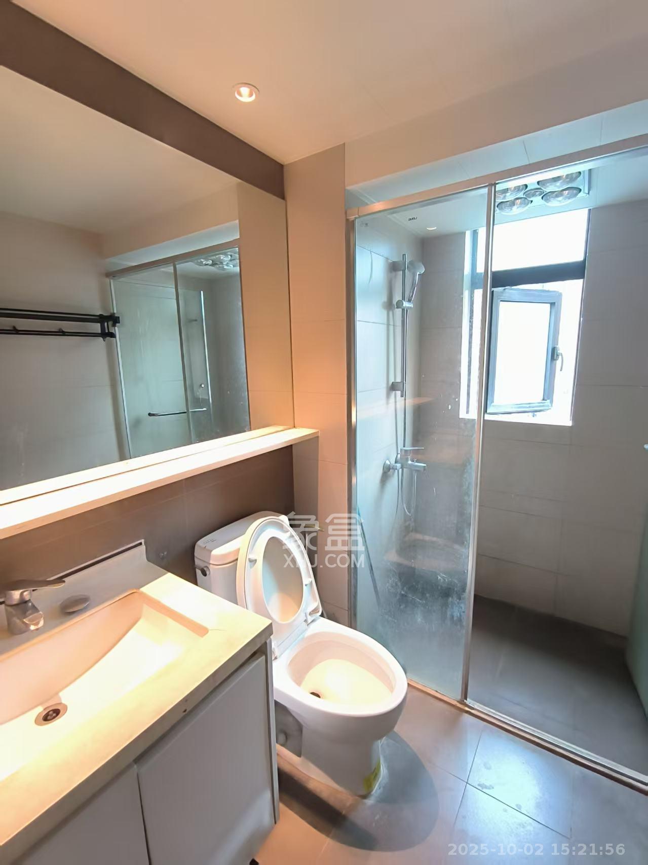 时代倾城三期  4室2厅2卫    2000.0元/月室内图