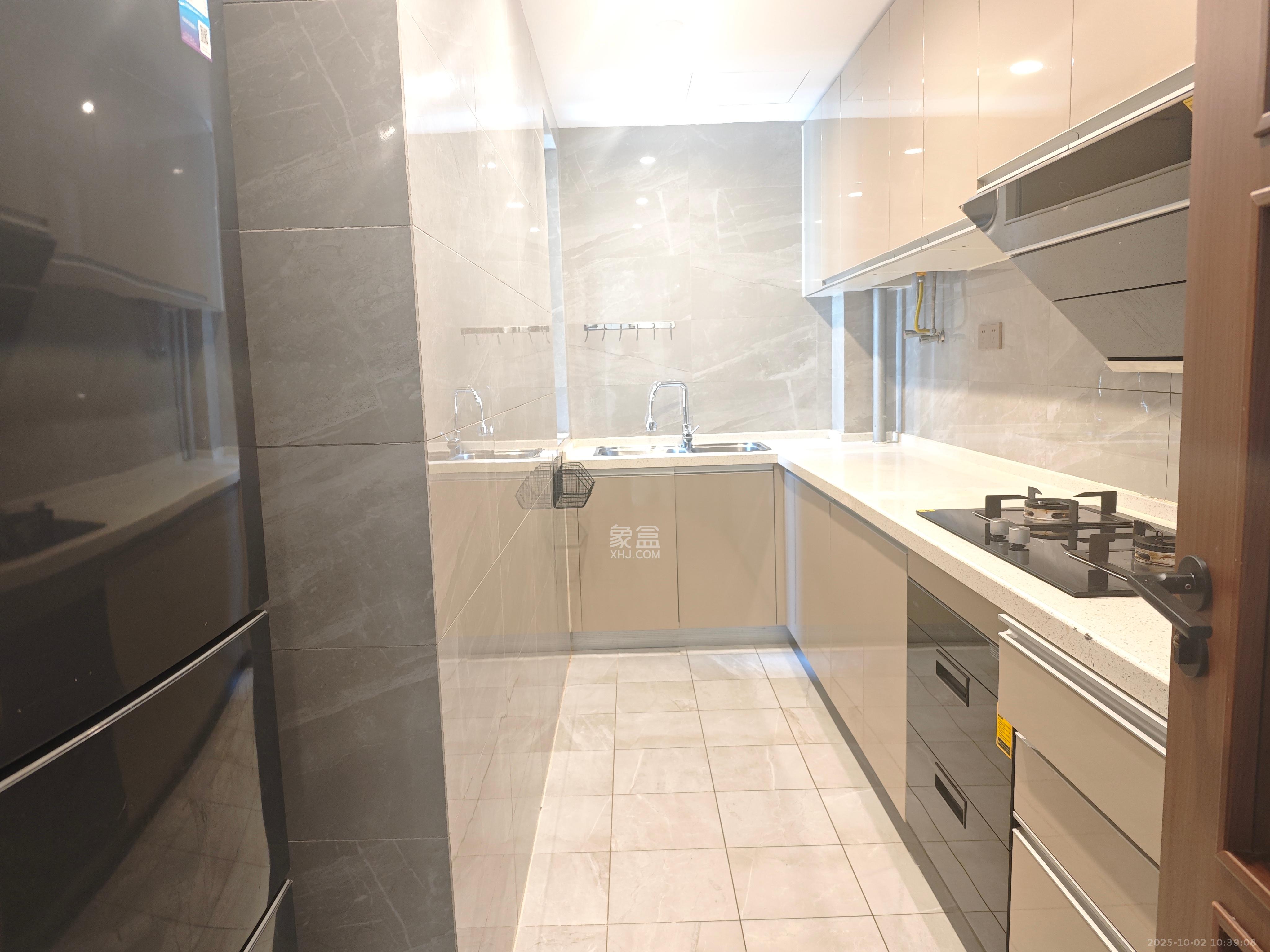 绿地长沙城际空间站（绿地新里佳苑）  3室2厅1卫    3500.0元/月室内图