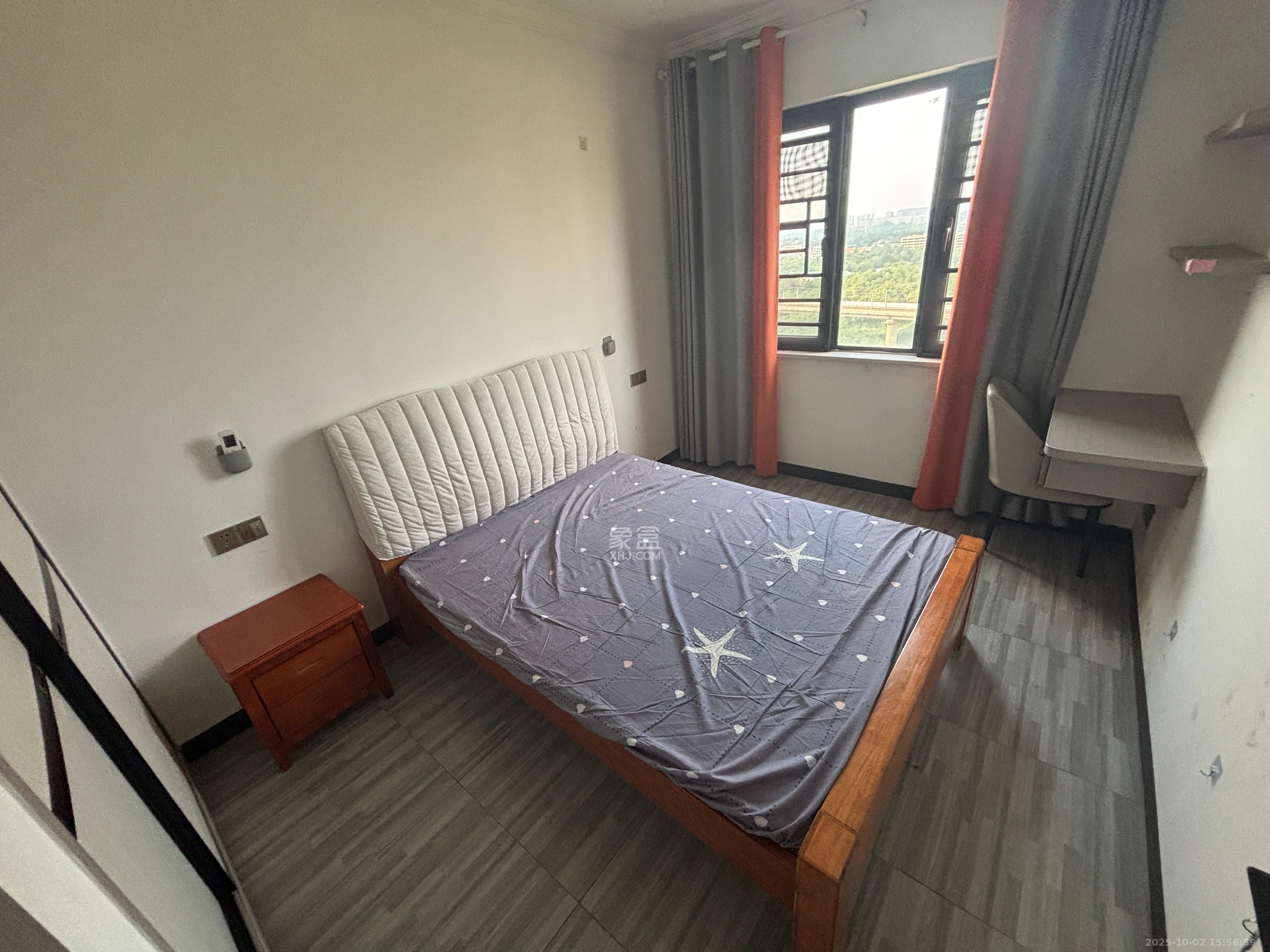 金南家园三期  3室2厅1卫    2500.0元/月室内图