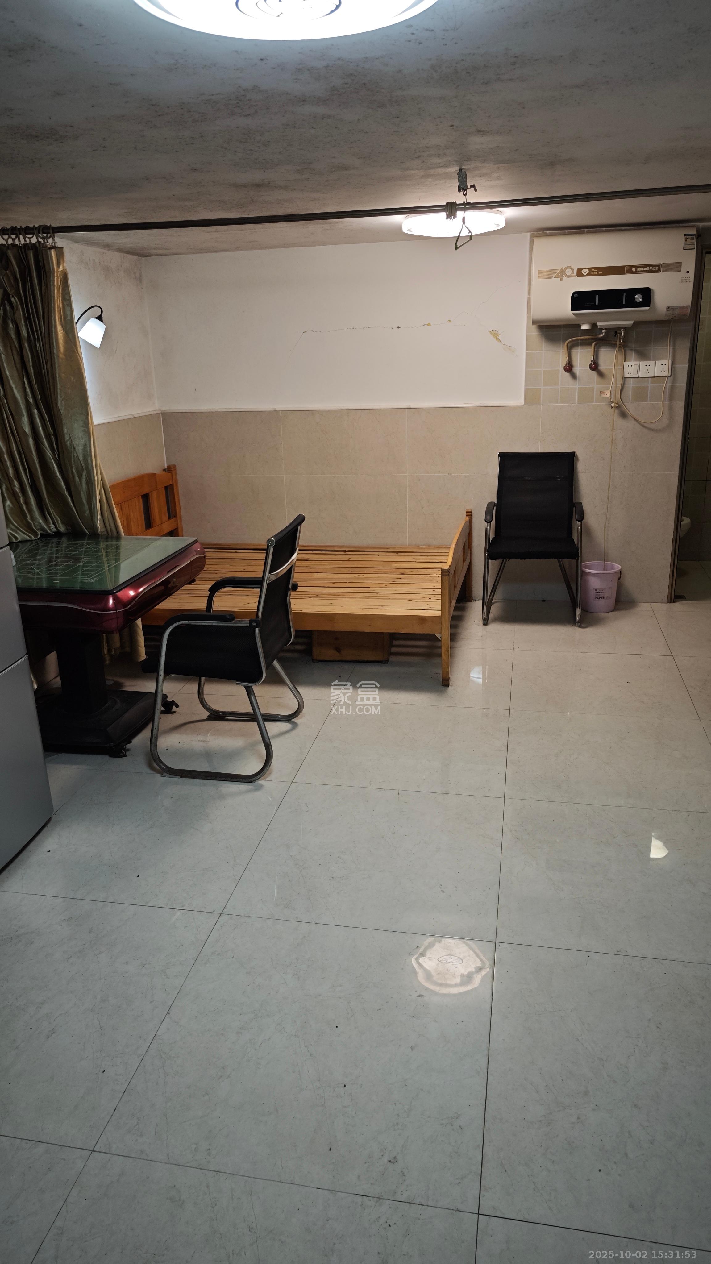 恩瑞麓山名园(龙王港小区) 1室0厅0卫 750.0元/月 恩瑞麓山名园(龙王港小区) 1室0厅0卫 750.0元/月室内图