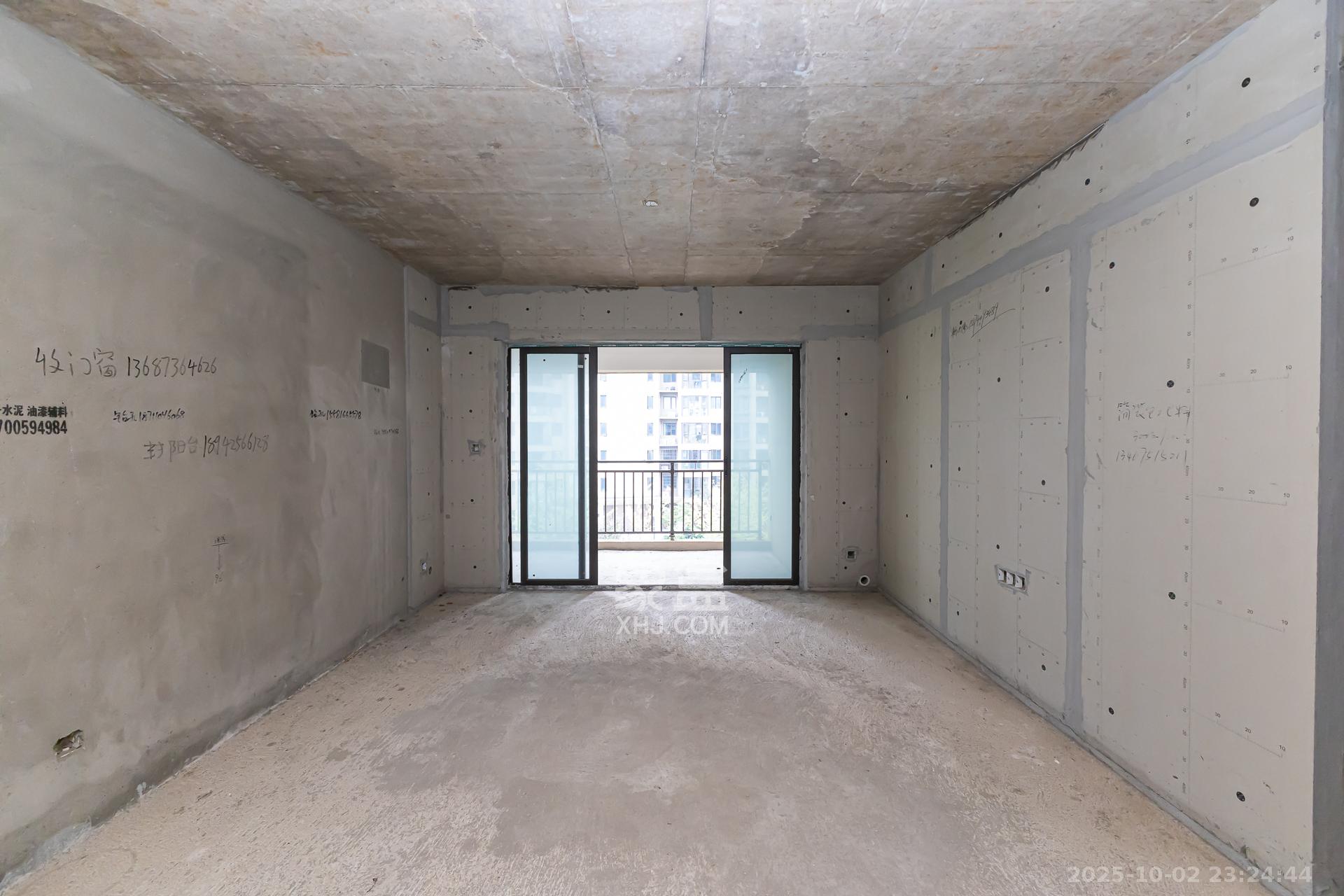 长燃润和天地(长润小区印湘江)  5室2厅2卫    118.0万 长燃润和天地(长润小区印湘江)  5室2厅2卫    118.0万