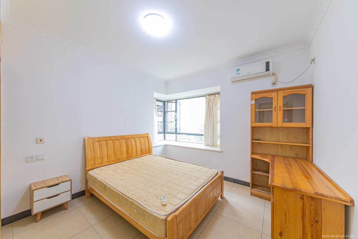 保利花园 2室2厅1卫 2200.0元/月 保利花园 2室2厅1卫 2200.0元/月室内图