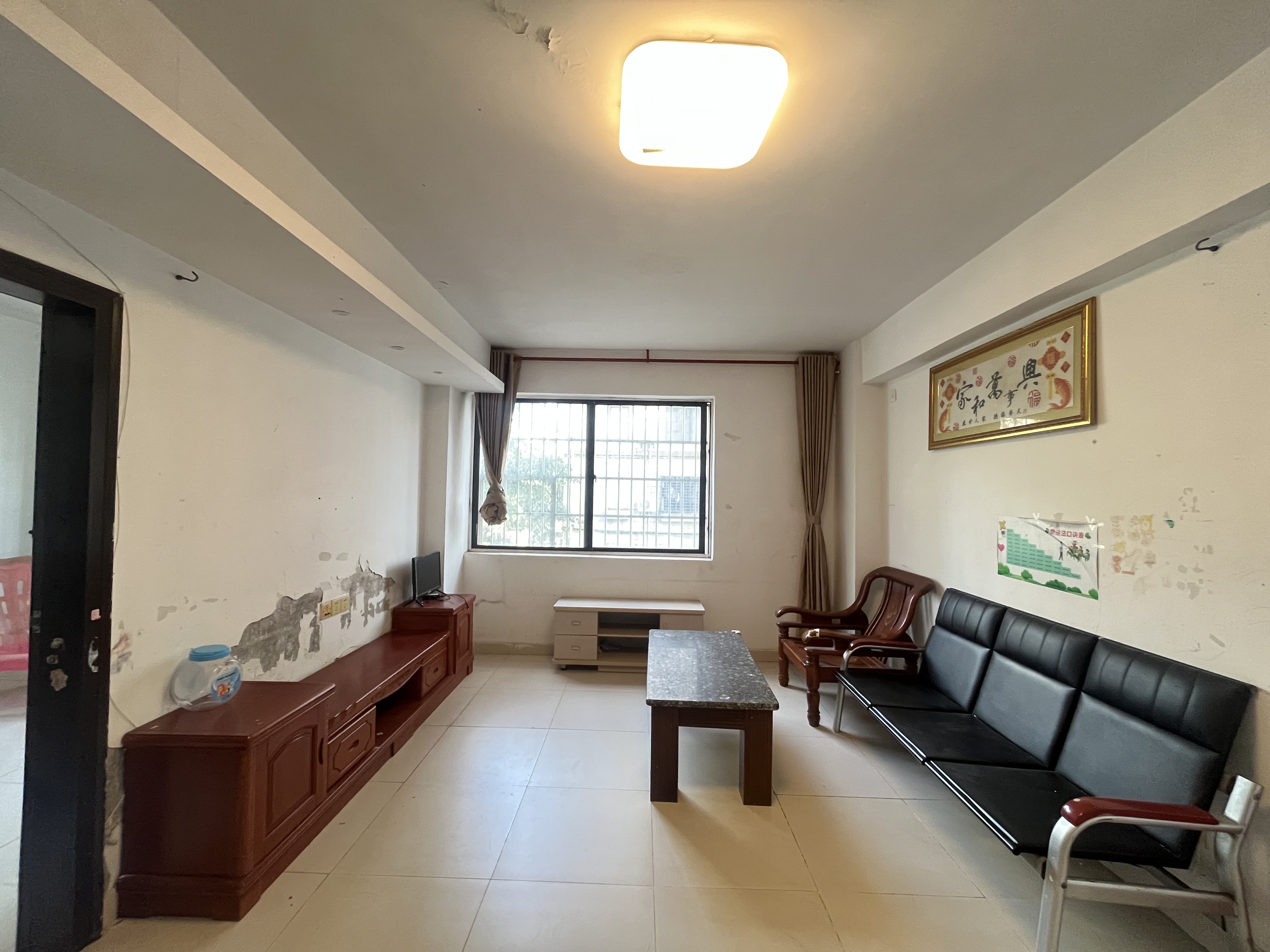 汇宇金城  3室2厅1卫   2200.00元/月室内图
