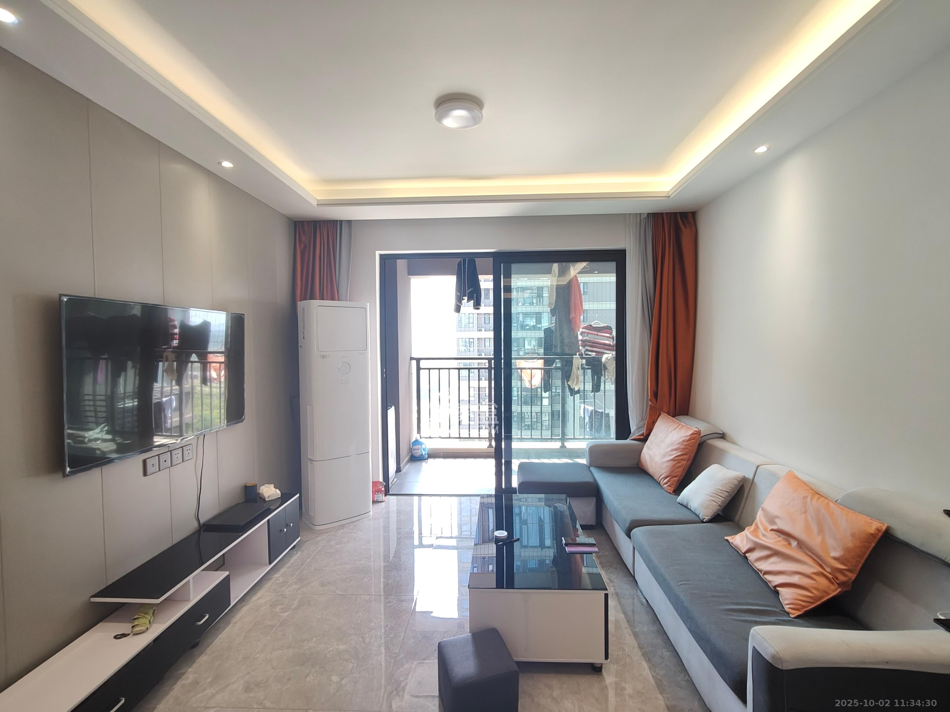 招商华发依云曦城 4室2厅2卫 2600.0元/月 招商华发依云曦城 4室2厅2卫 2600.0元/月室内图