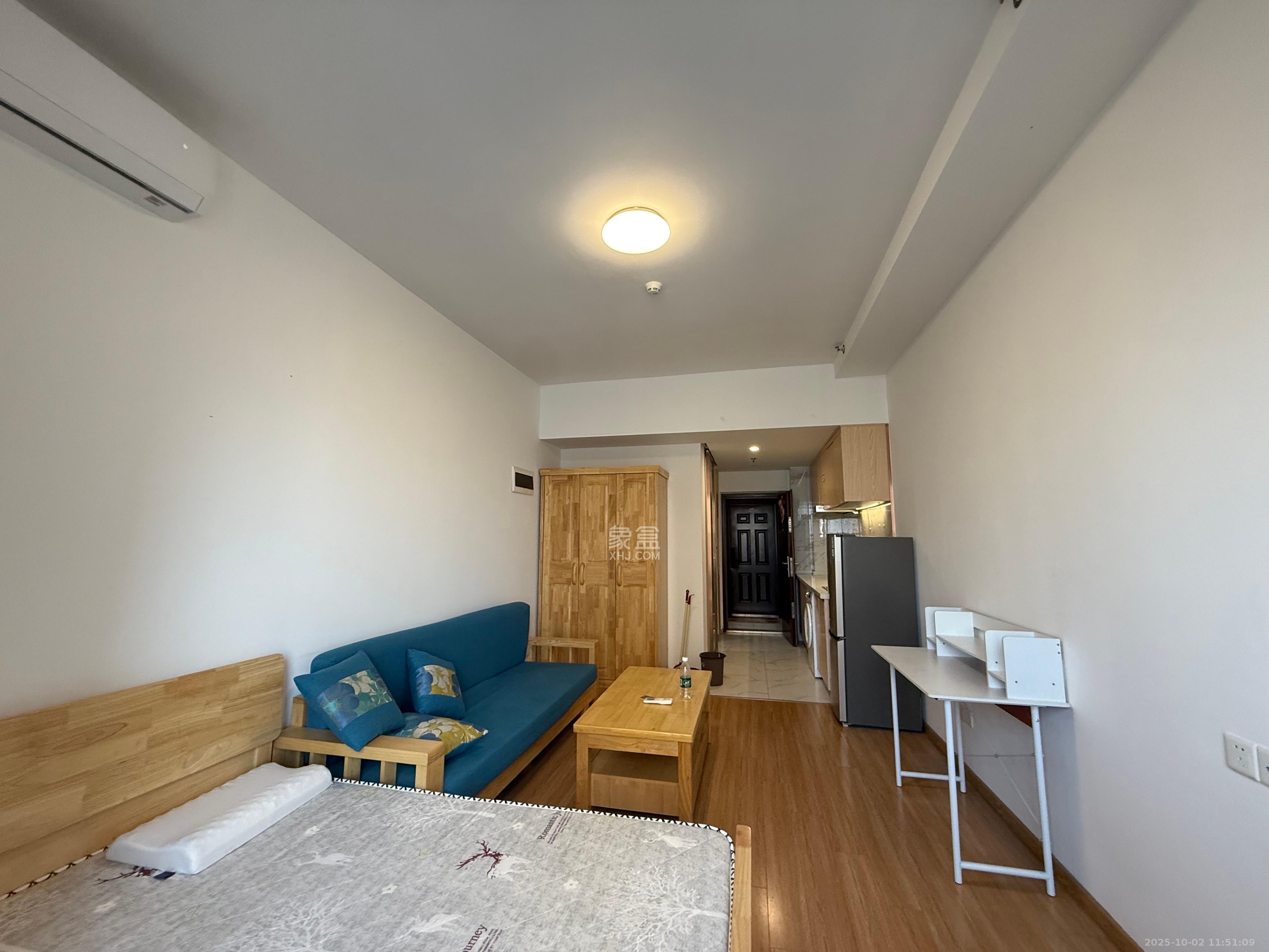 华润翡翠府 1室1厅1卫 1300.0元/月 华润翡翠府 1室1厅1卫 1300.0元/月室内图