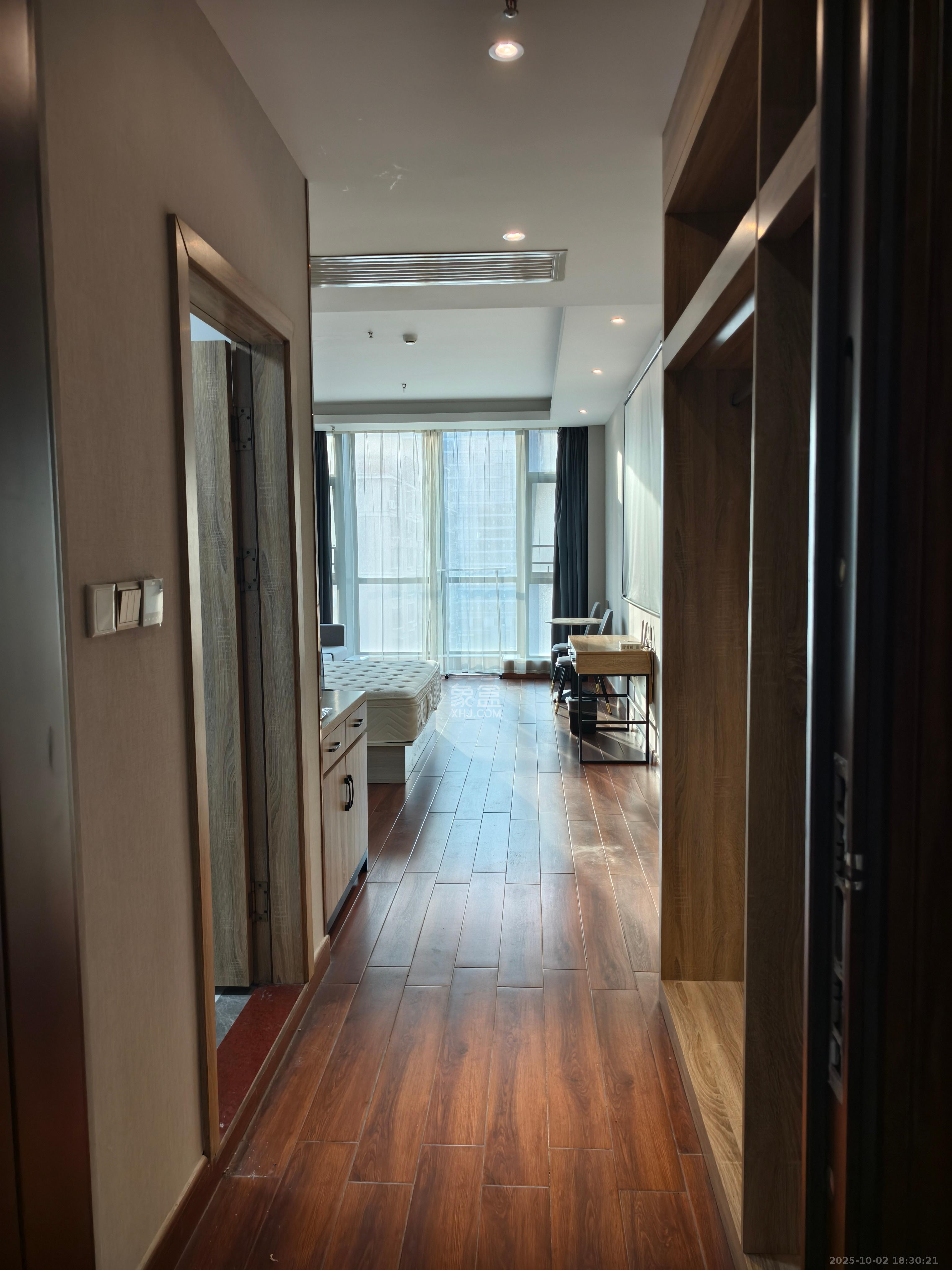 公园9号大都会  1室1厅1卫    2400.0元/月室内图