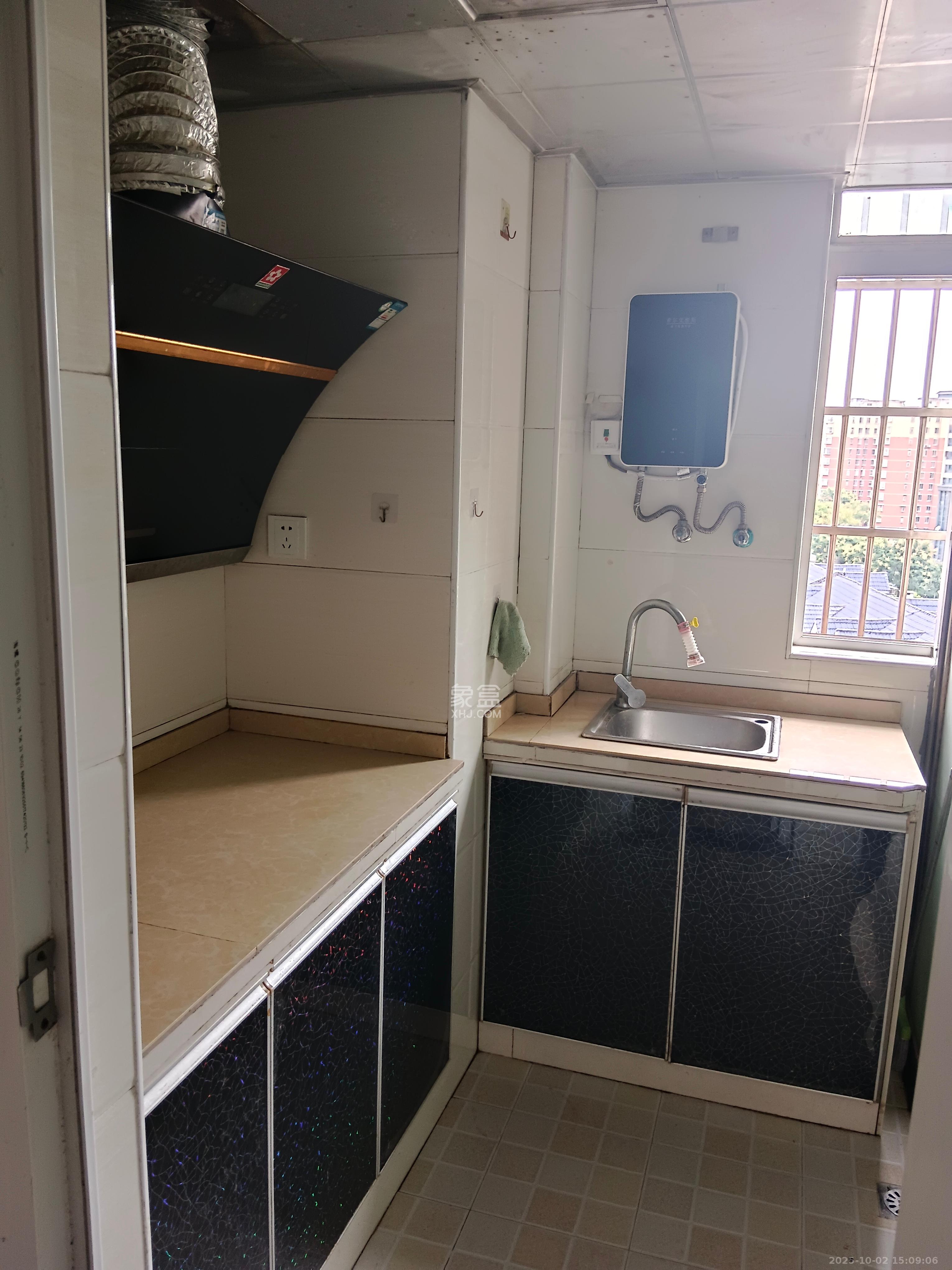 骑龙安置小区  1室0厅1卫    1000.0元/月室内图