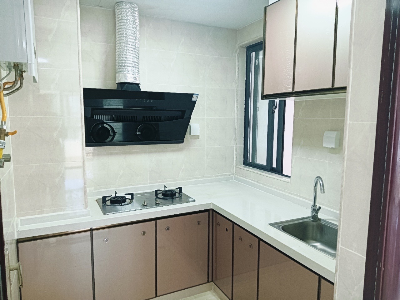 龙昆雅苑(中交·龙昆雅苑)  2室2厅1卫    98.0万 龙昆雅苑(中交·龙昆雅苑)  2室2厅1卫    98.0万客厅