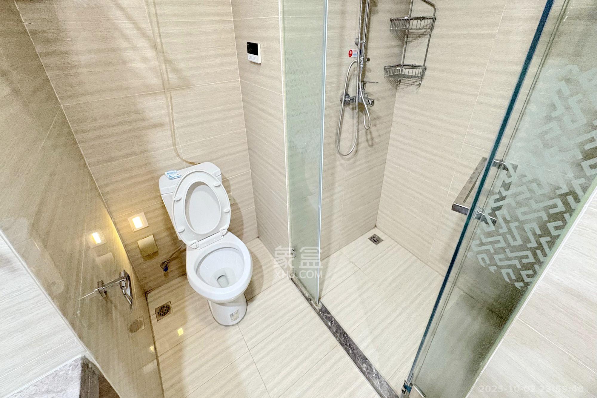 华远国际公寓 1室1厅1卫 90.0万 华远国际公寓 1室1厅1卫 90.0万卫生间