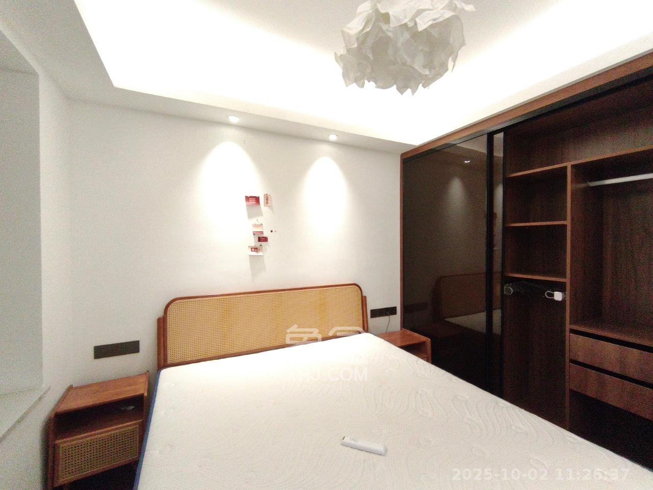 梅溪悦章  3室2厅2卫    3500.0元/月室内图