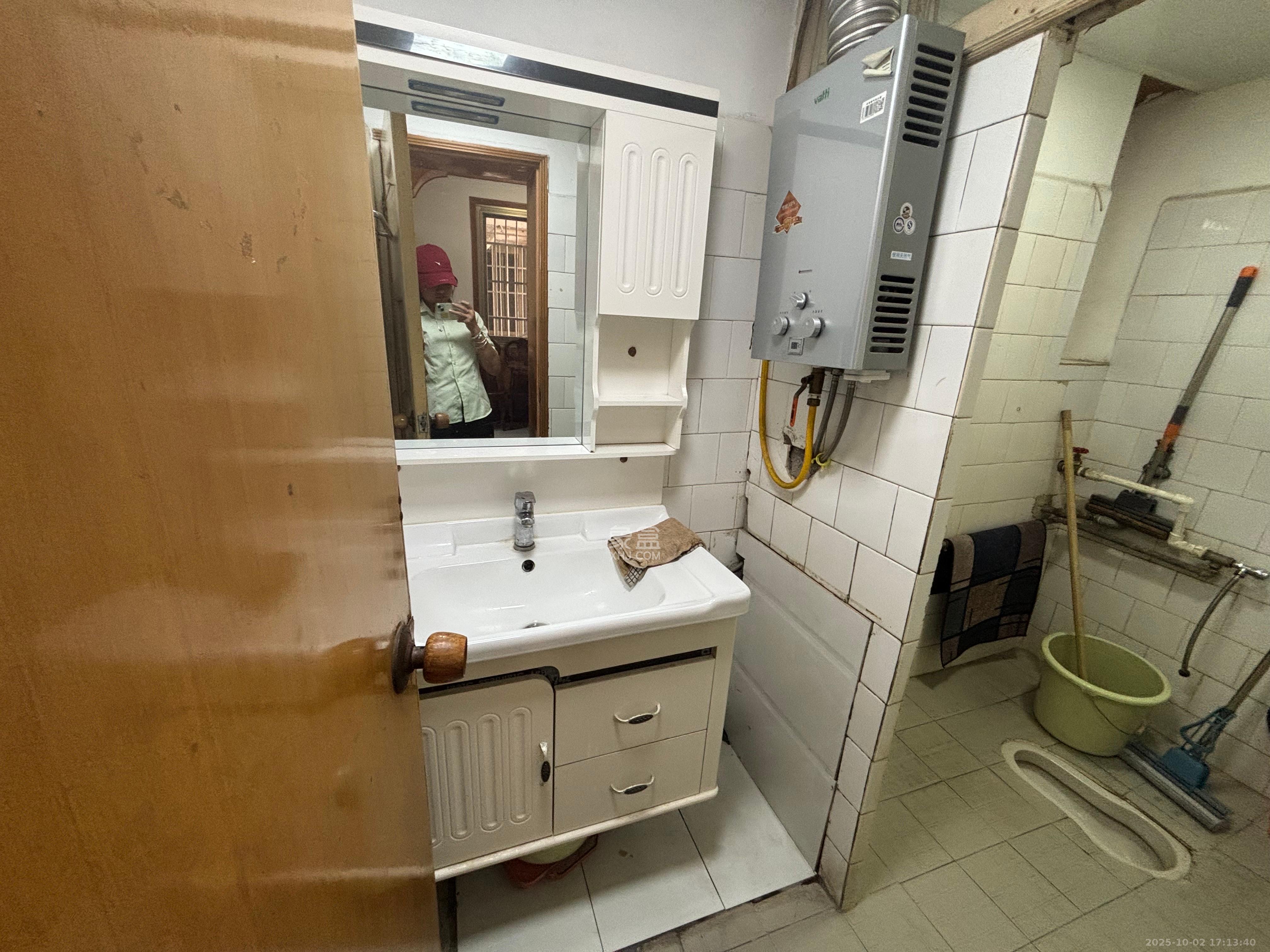 涂家冲社区（涂新小区、农商银行宿舍）  2室2厅1卫    2100.0元/月室内图