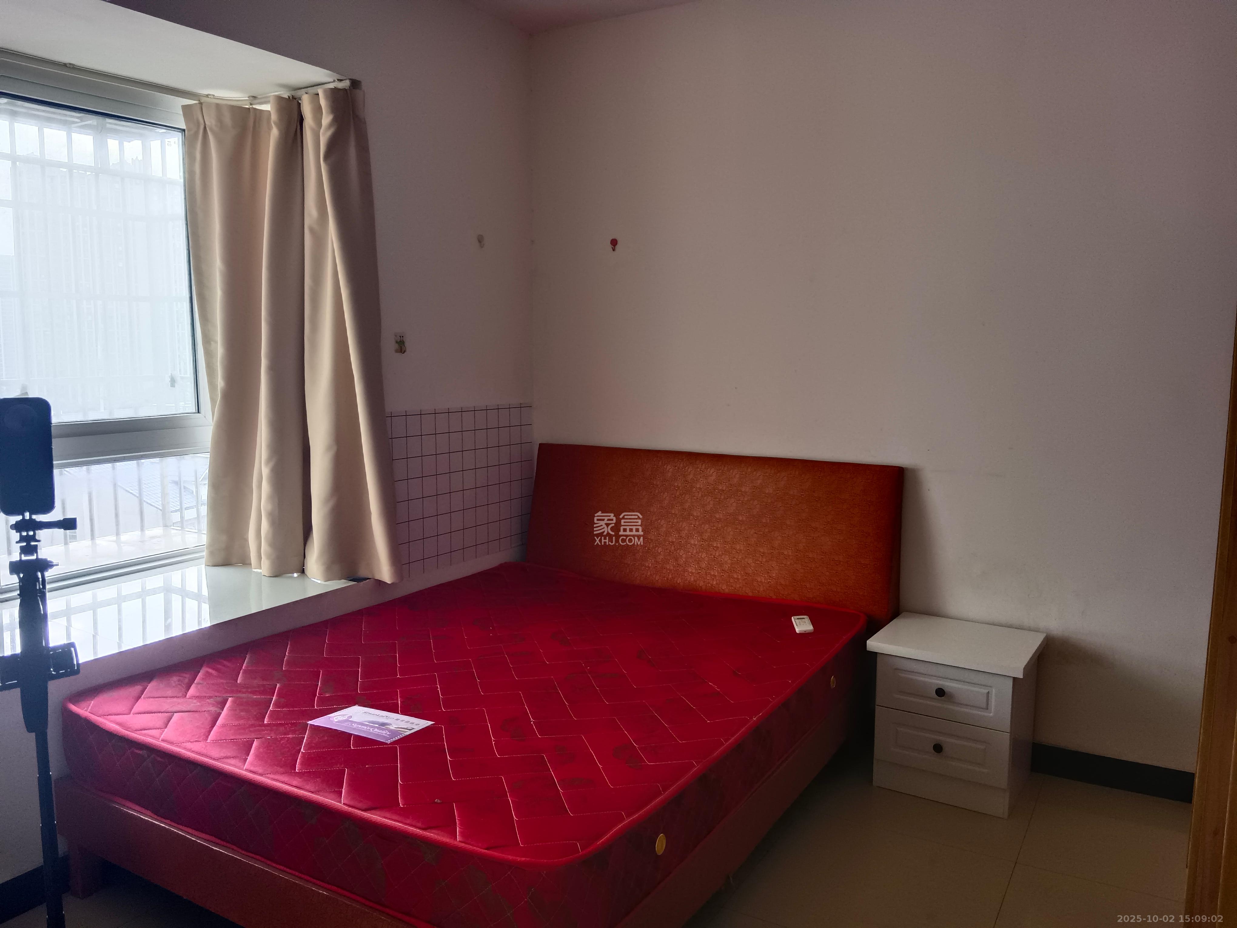 骑龙安置小区  1室0厅1卫    1000.0元/月室内图