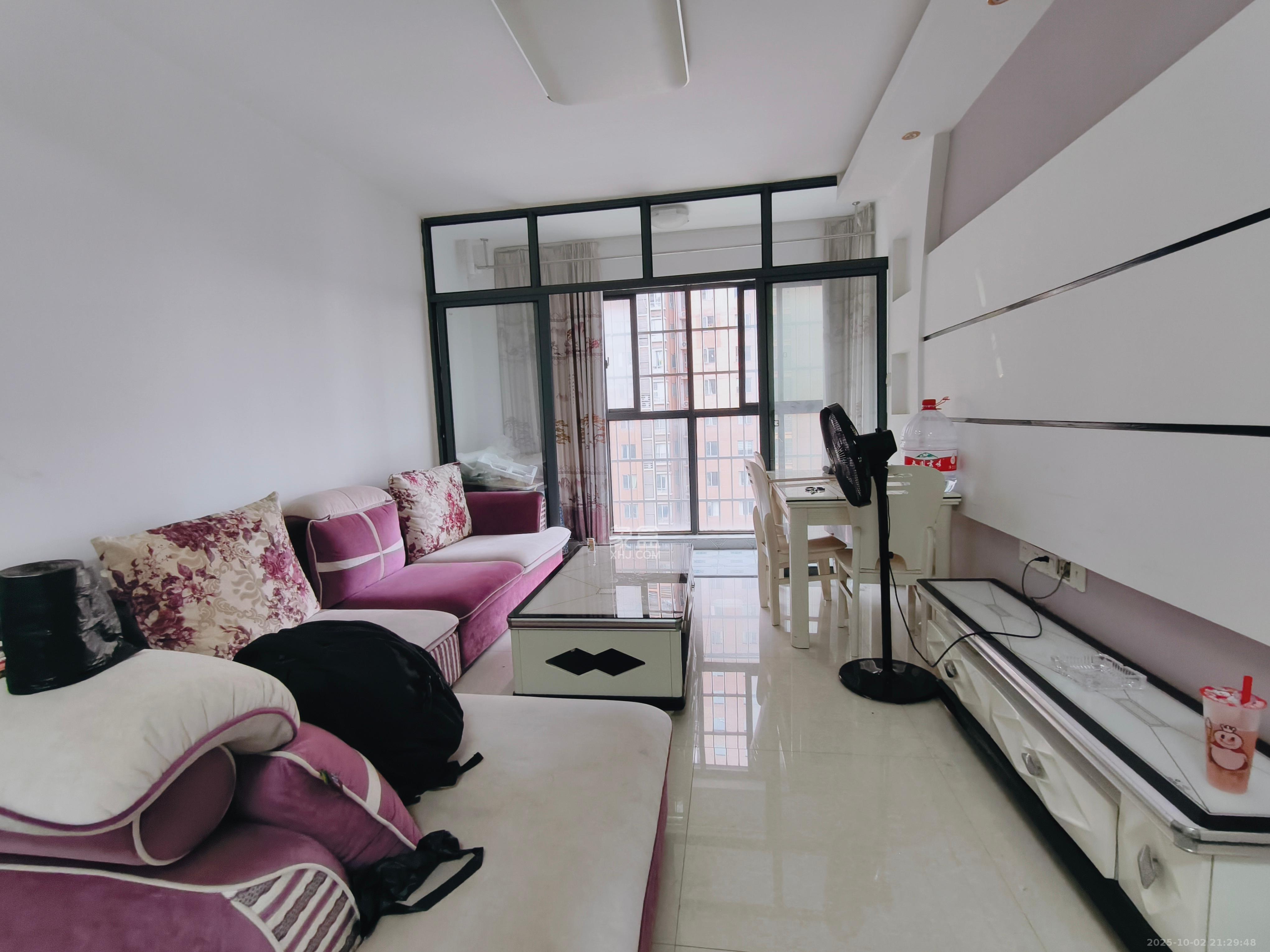 中欣楚天雅郡 3室2厅1卫 1700.0元/月 中欣楚天雅郡 3室2厅1卫 1700.0元/月室内图