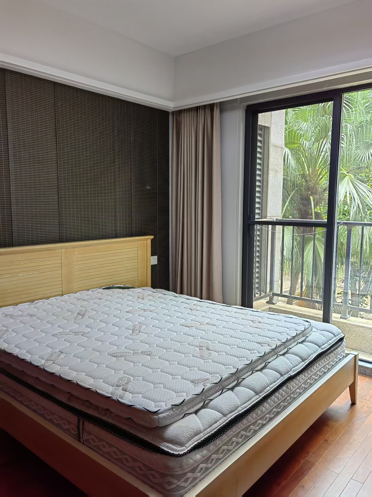 开维生态城 3室2厅2卫 2300.0元/月 开维生态城 3室2厅2卫 2300.0元/月室内图