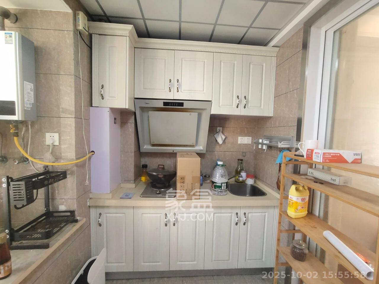 蓝湾国际广场 1室1厅1卫 1800.0元/月 蓝湾国际广场 1室1厅1卫 1800.0元/月室内图