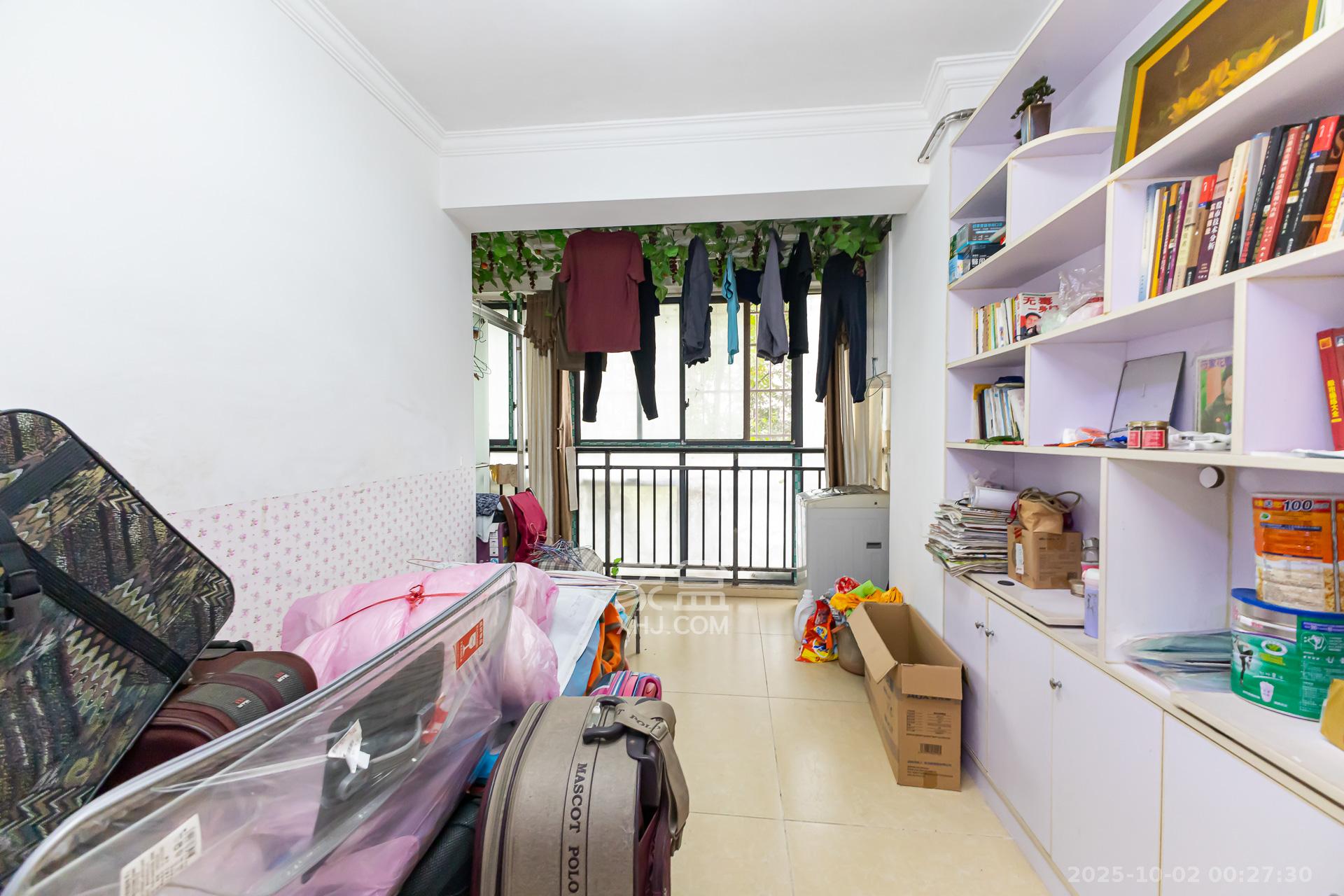 浩龙音乐界  2室2厅2卫    49.0万卧室