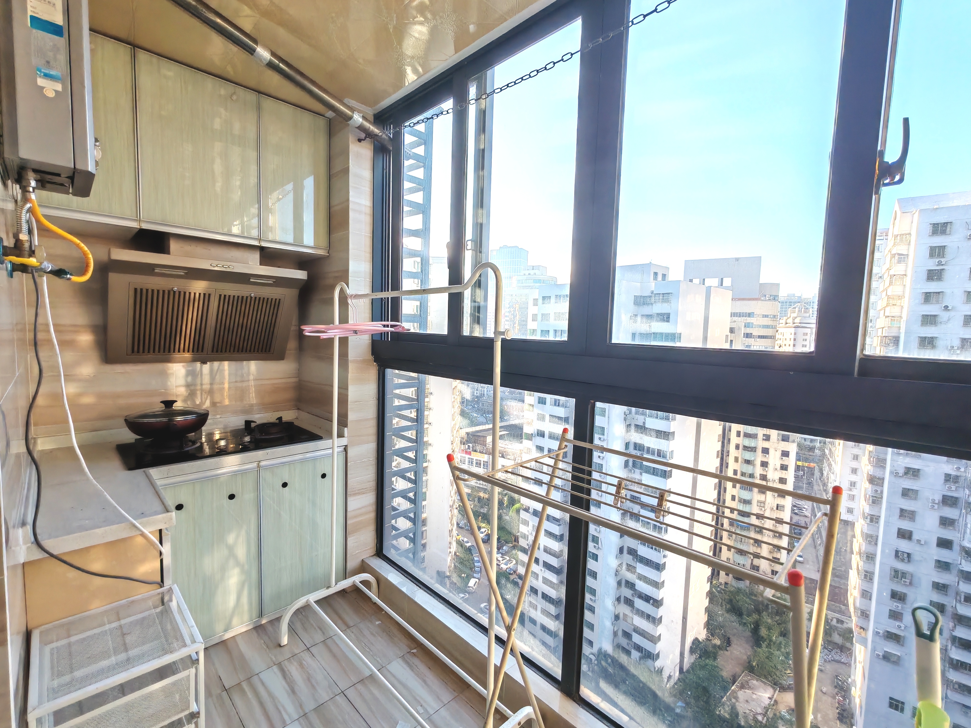 宇建国贸城 1室1厅1卫 2300.0元/月 宇建国贸城 1室1厅1卫 2300.0元/月室内图