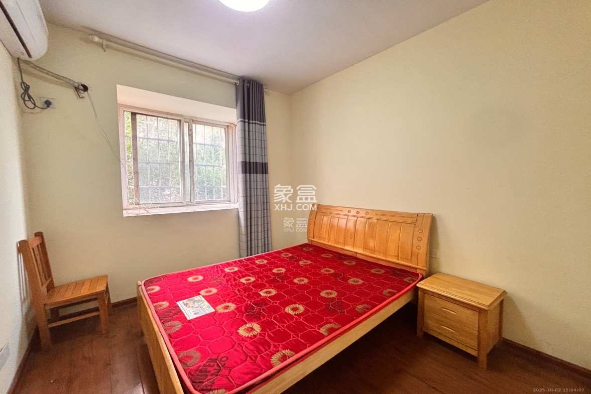 东城名苑 2室2厅1卫 1400.0元/月 东城名苑 2室2厅1卫 1400.0元/月室内图