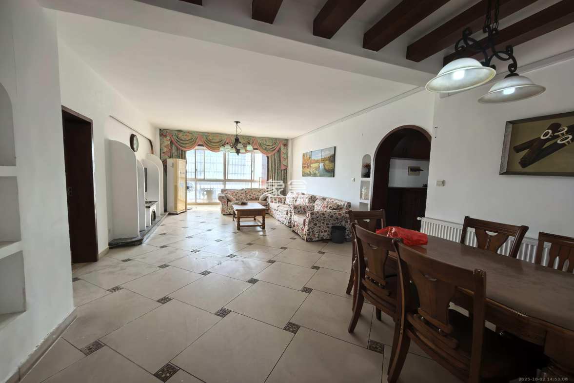 城市山水豪园(山水城市风景) 3室2厅1卫 2700.0元/月 城市山水豪园(山水城市风景) 3室2厅1卫 2700.0元/月室内图