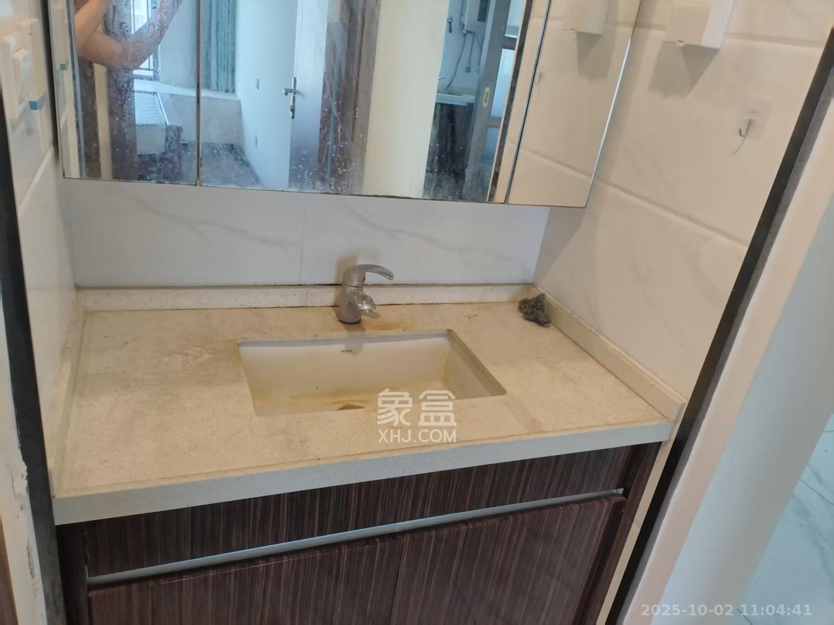 碧桂园中央花园  4室2厅3卫    2800.0元/月室内图