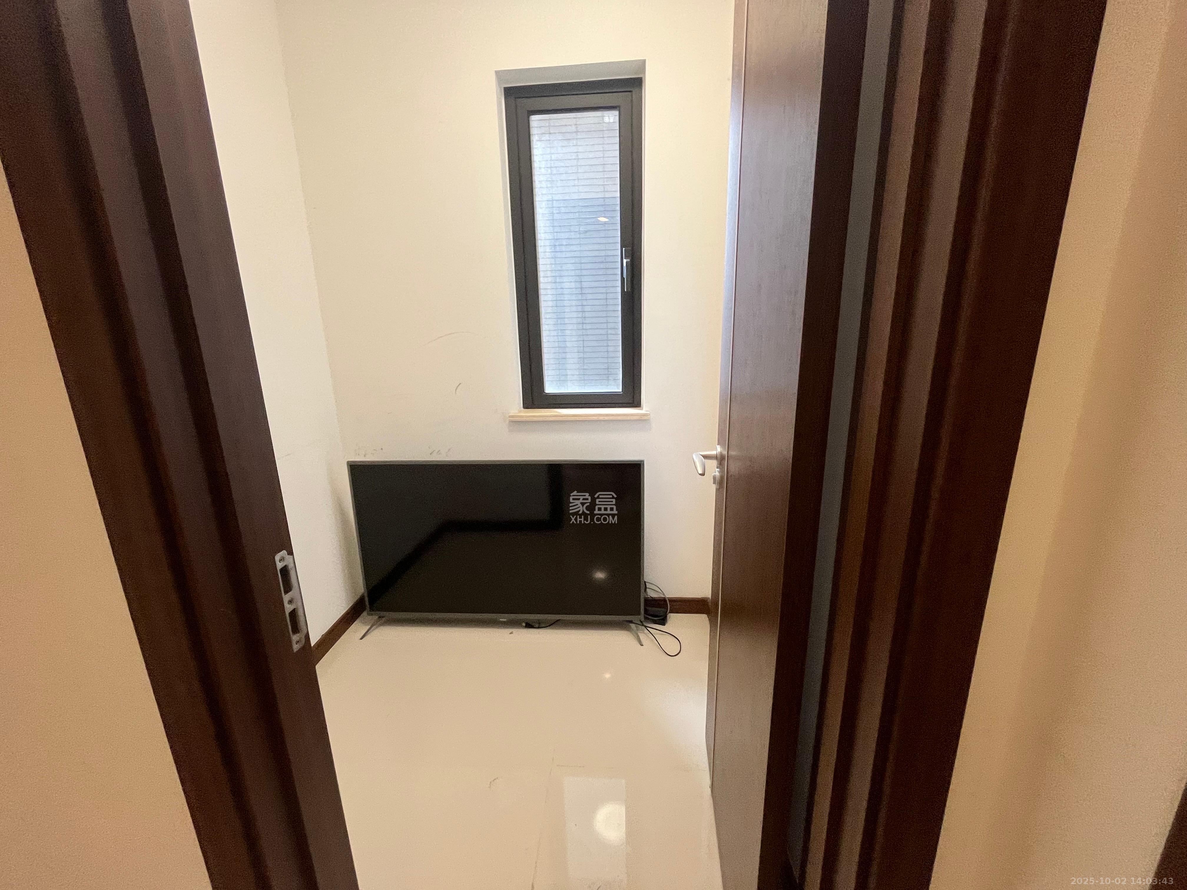 万科金域缇香 1室2厅2卫 5500.0元/月 万科金域缇香 1室2厅2卫 5500.0元/月室内图