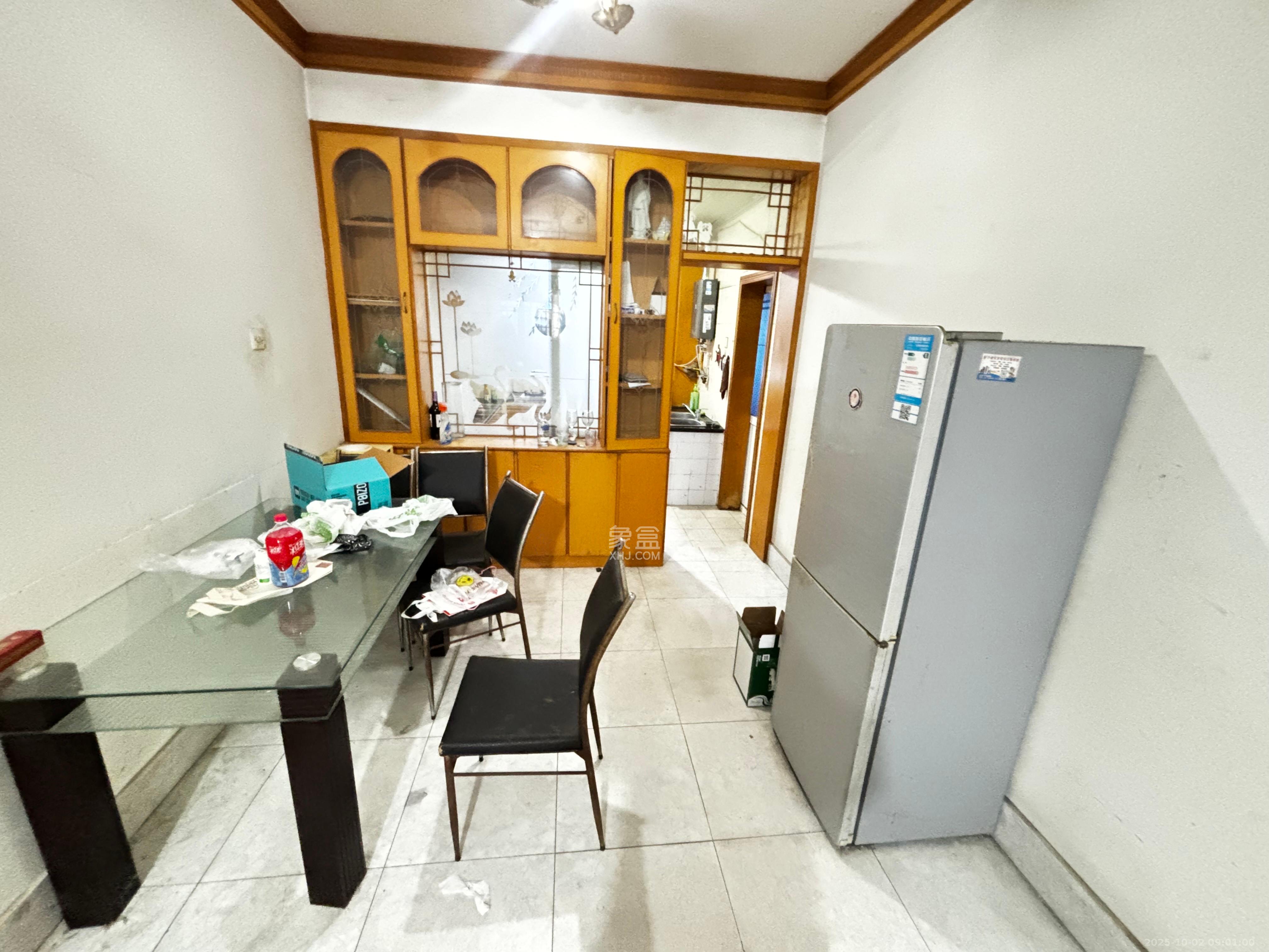 荷花园电信宿舍（天辰荷花苑）  1室2厅1卫    1600.0元/月室内图