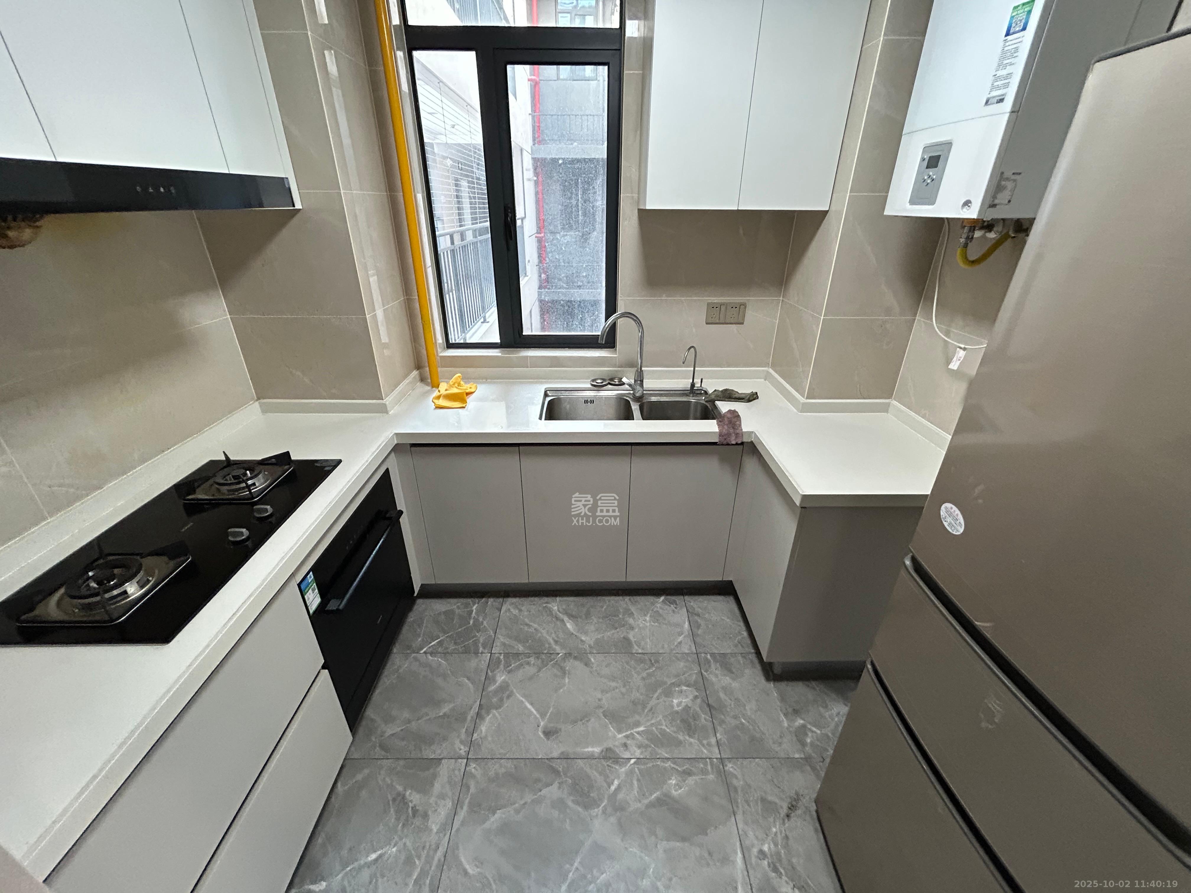 梅溪枫林 3室2厅2卫 3200.0元/月 梅溪枫林 3室2厅2卫 3200.0元/月室内图