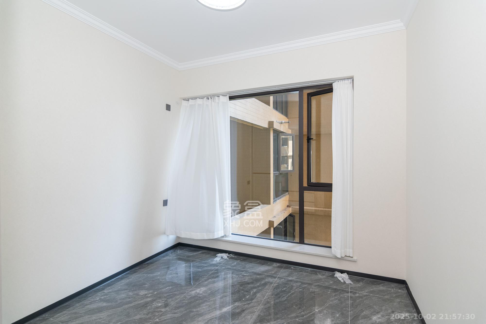 三润城（三润星城）  1室0厅0卫    128.8万卧室