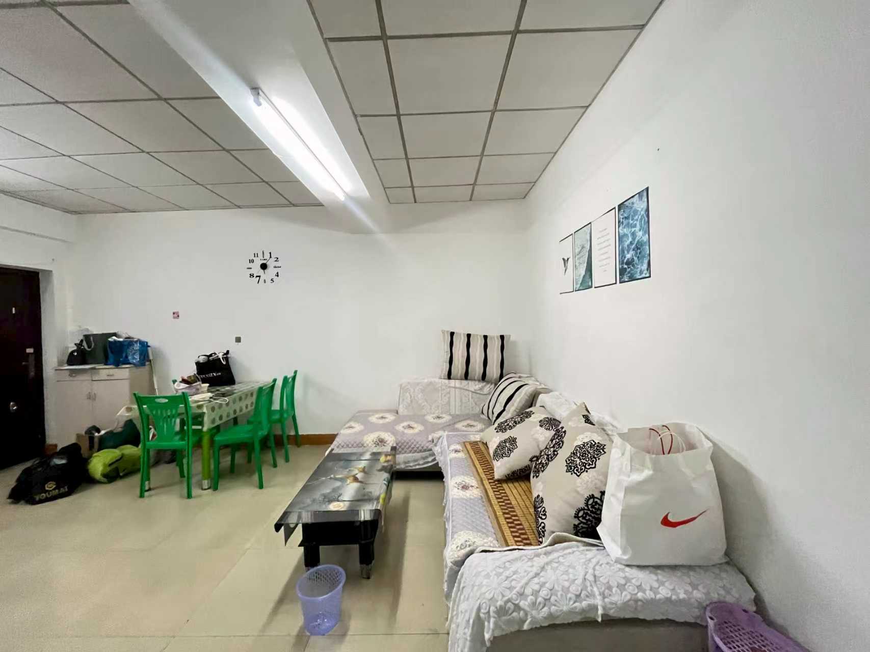 华贸大厦(华贸花苑) 2室2厅1卫 1800.0元/月 华贸大厦(华贸花苑) 2室2厅1卫 1800.0元/月室内图